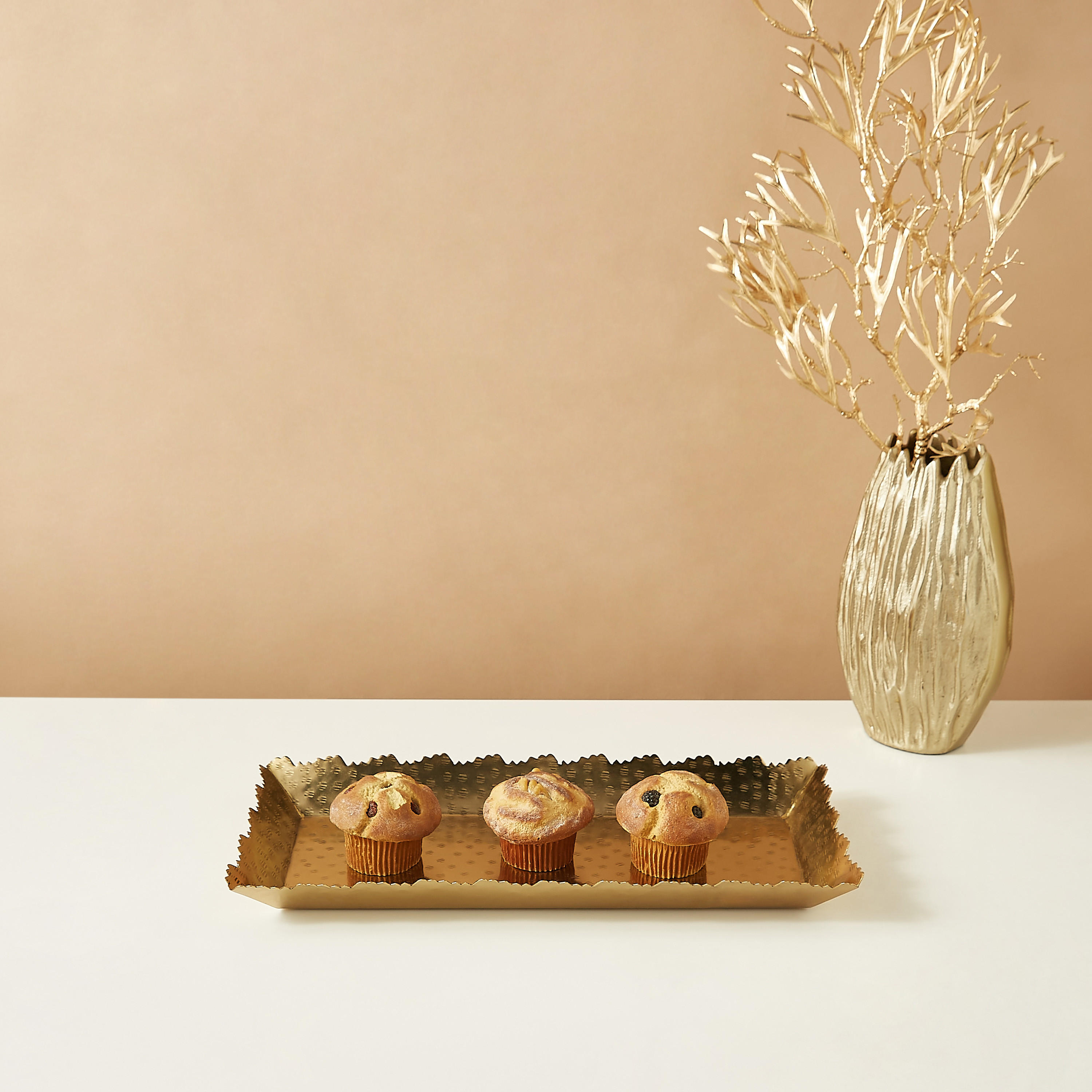 Gia Como Embossed Serving Tray-household-dining-serveware-servingtrays-image-1