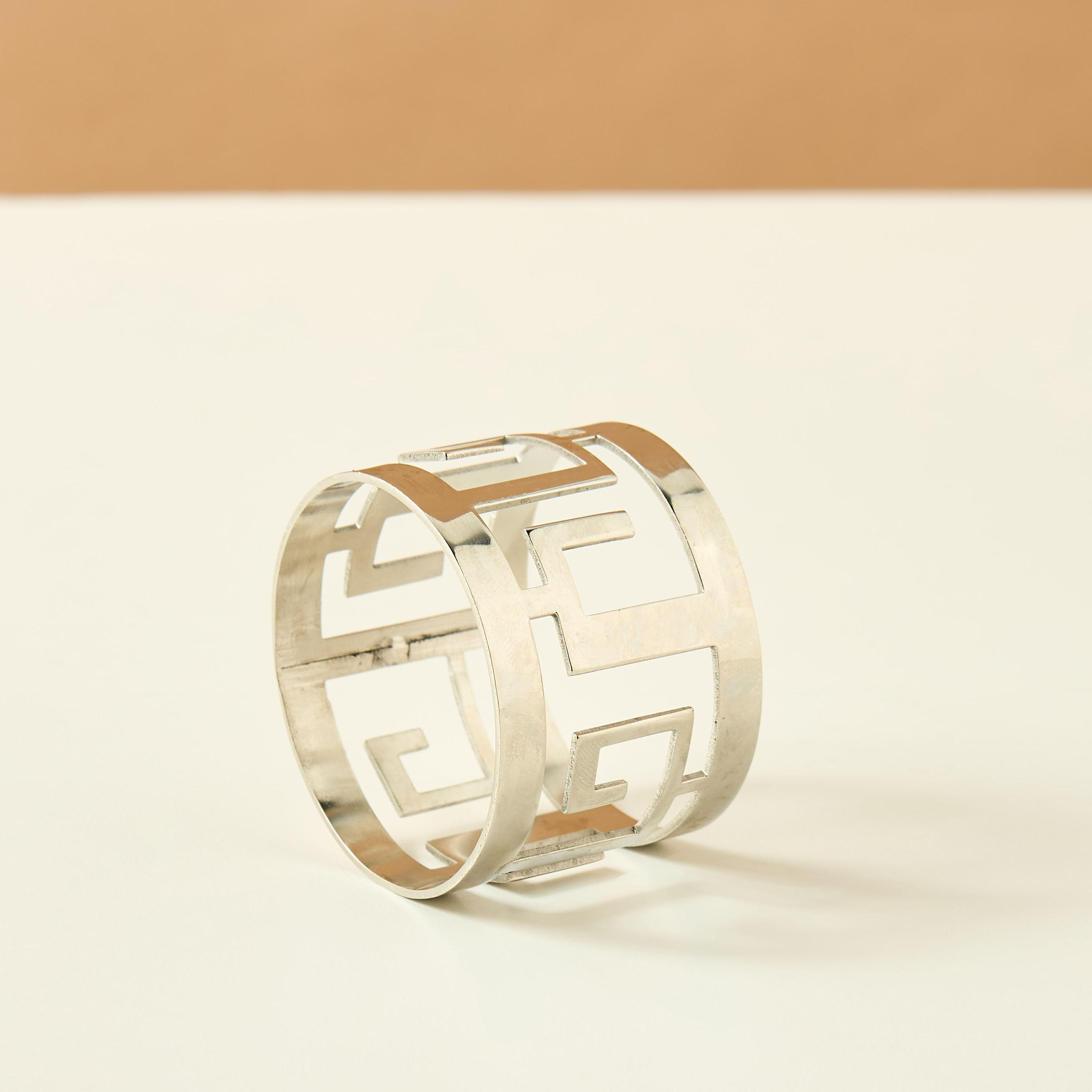 Gia Como Napkin Ring - Set of 4-household-dining-tablelinen-napkinsandaccessories-image-2