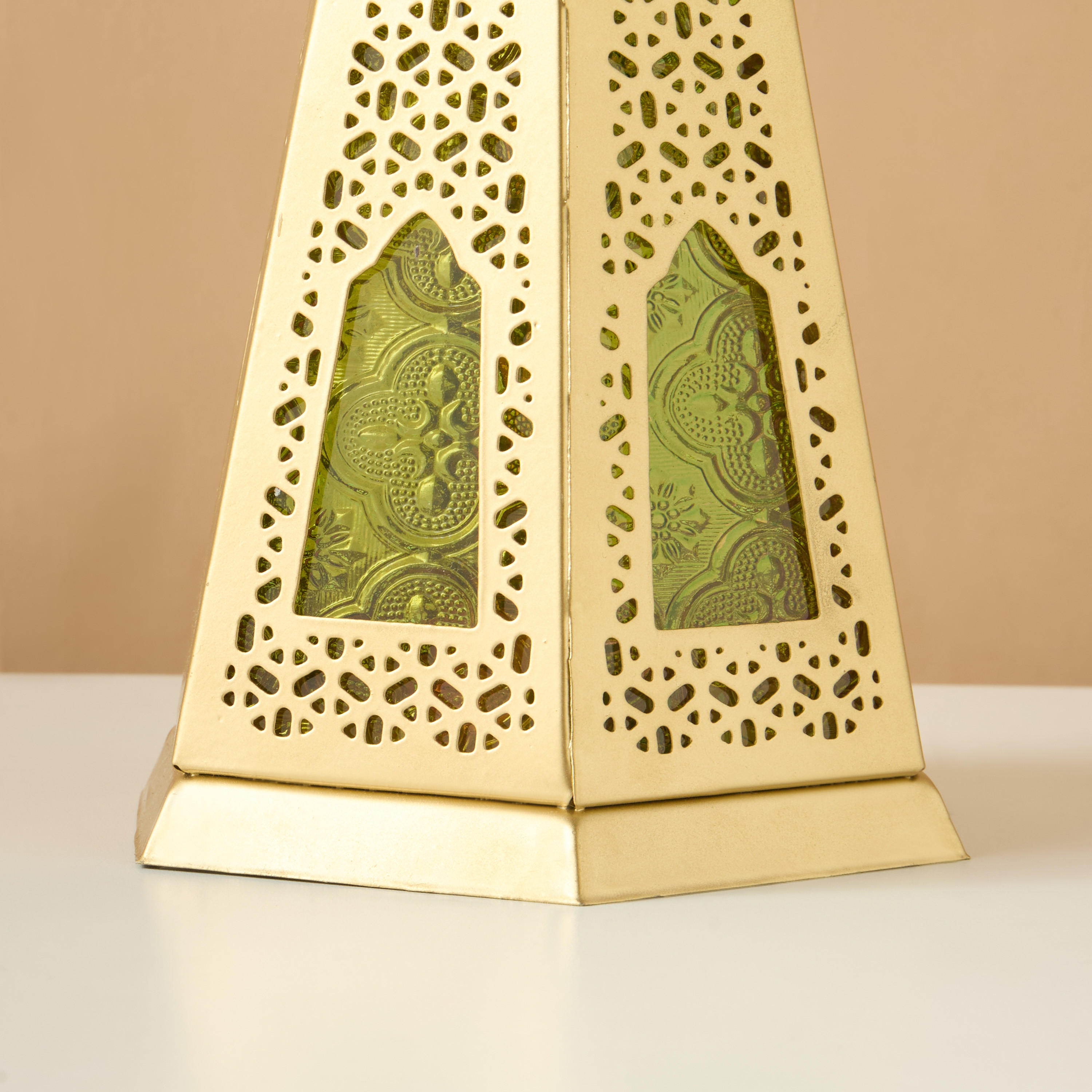 فانوس معدن مزين - 21 سم-household-decor-candleholdersandlanterns-image-4