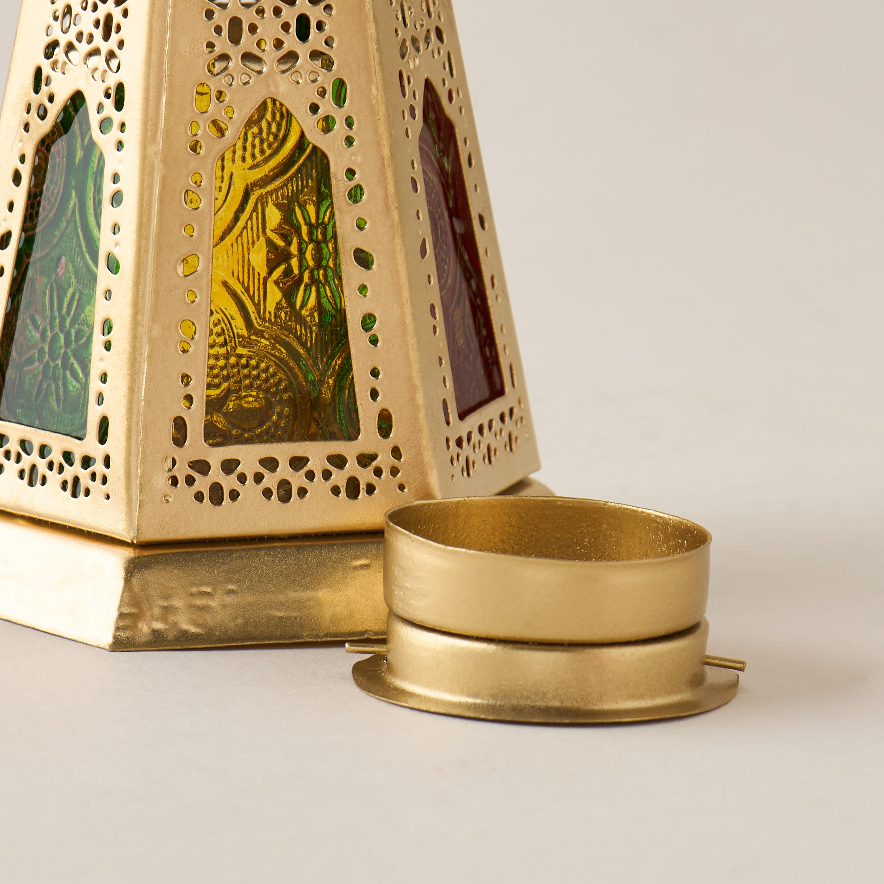 فانوس ديكور بتصاميم مفرغة-household-decor-candleholdersandlanterns-image-5
