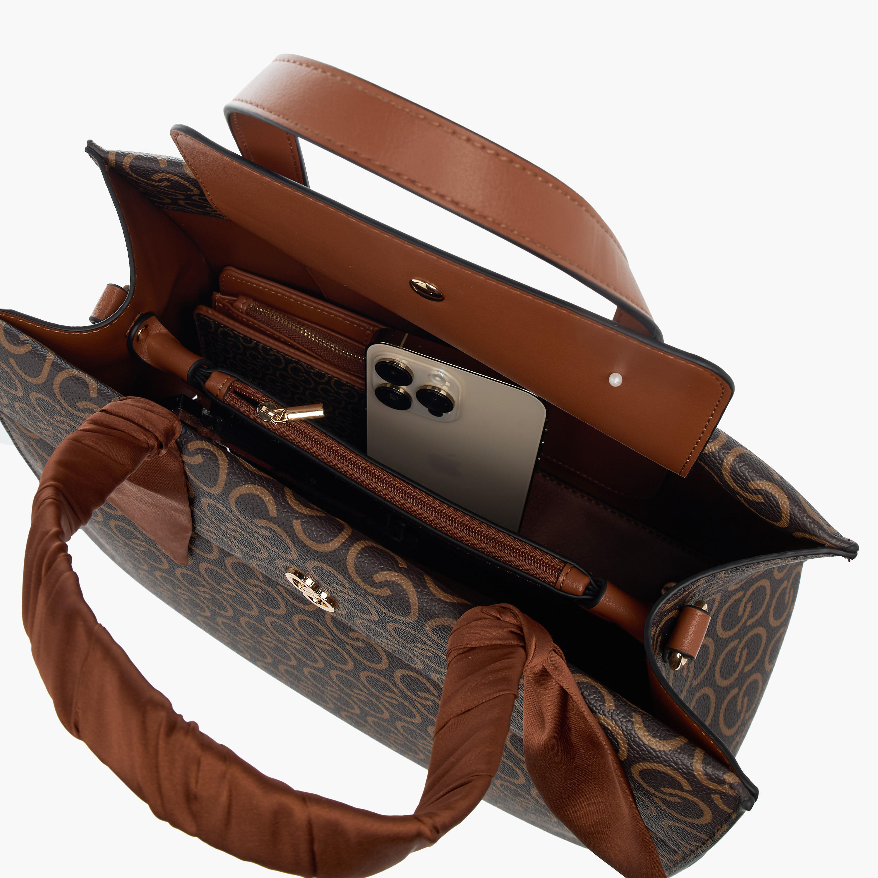 شنطة توتي بطبعات مونوجرام وحزام قابل للتعديل وسحاب إغلاق من سيليست-women-bagsandwallets-handbags-image-8