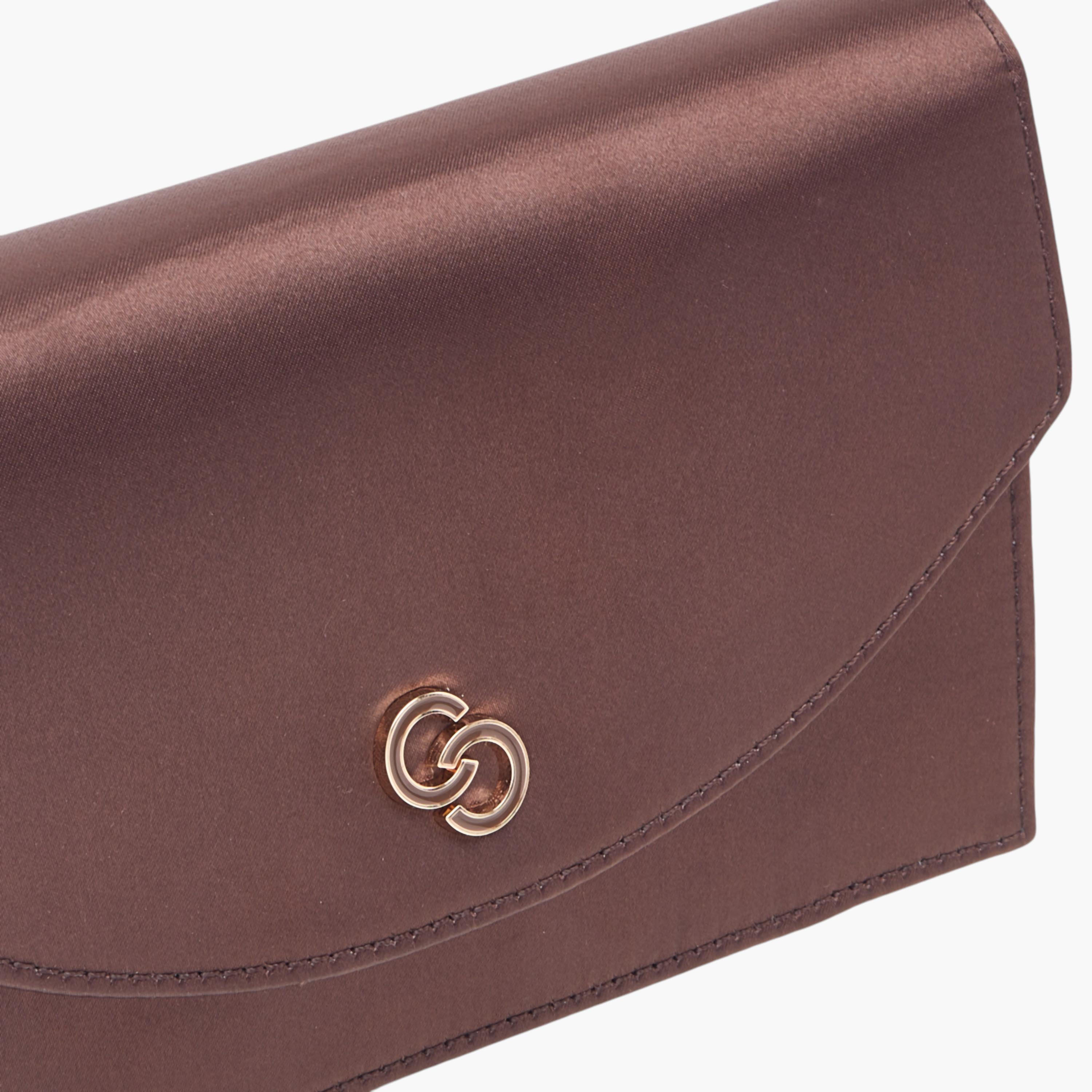شنطة كتف بحزام سلسلة وتفاصيل شعار من سيليست-women-bagsandwallets-handbags-image-4