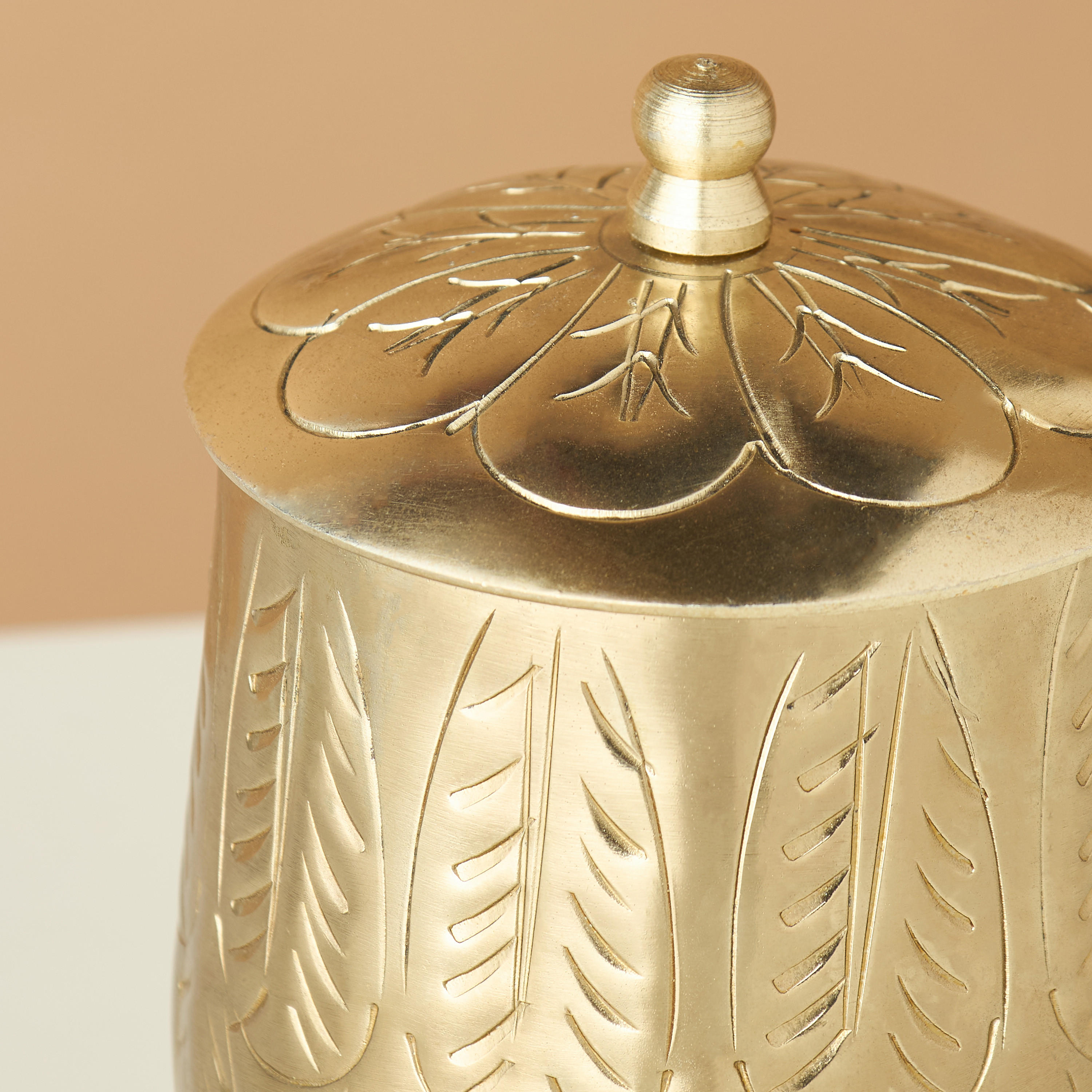 Textured Aluminium Decorative Container - 10x10x15 cms-household-decor-decorativeobjectsandsculptures-image-3