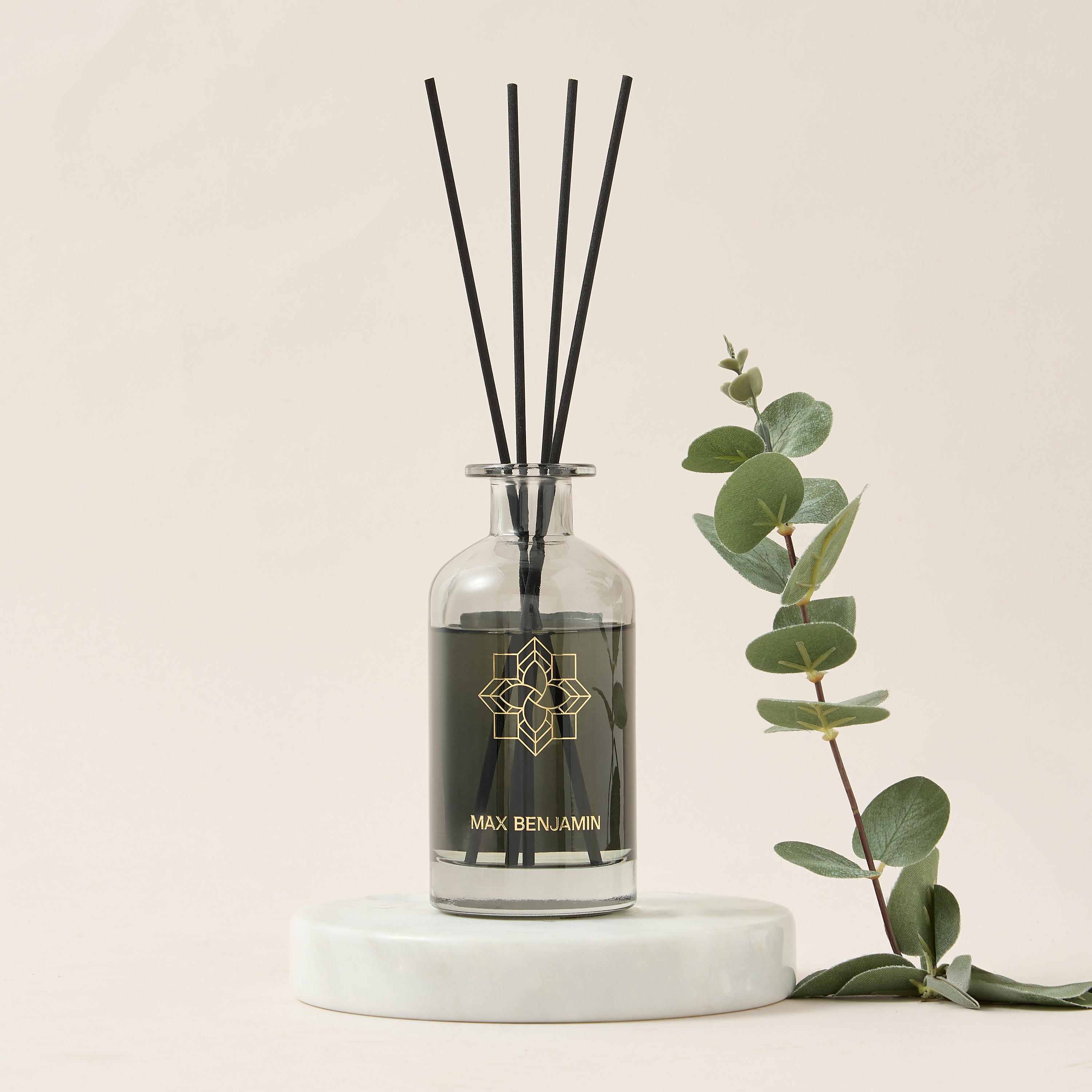 طقم موزع عطور بأعواد وعطر لافندر من ماكس بينجامين - 150 مل-household-homefragrance-reeddiffusers-image-1