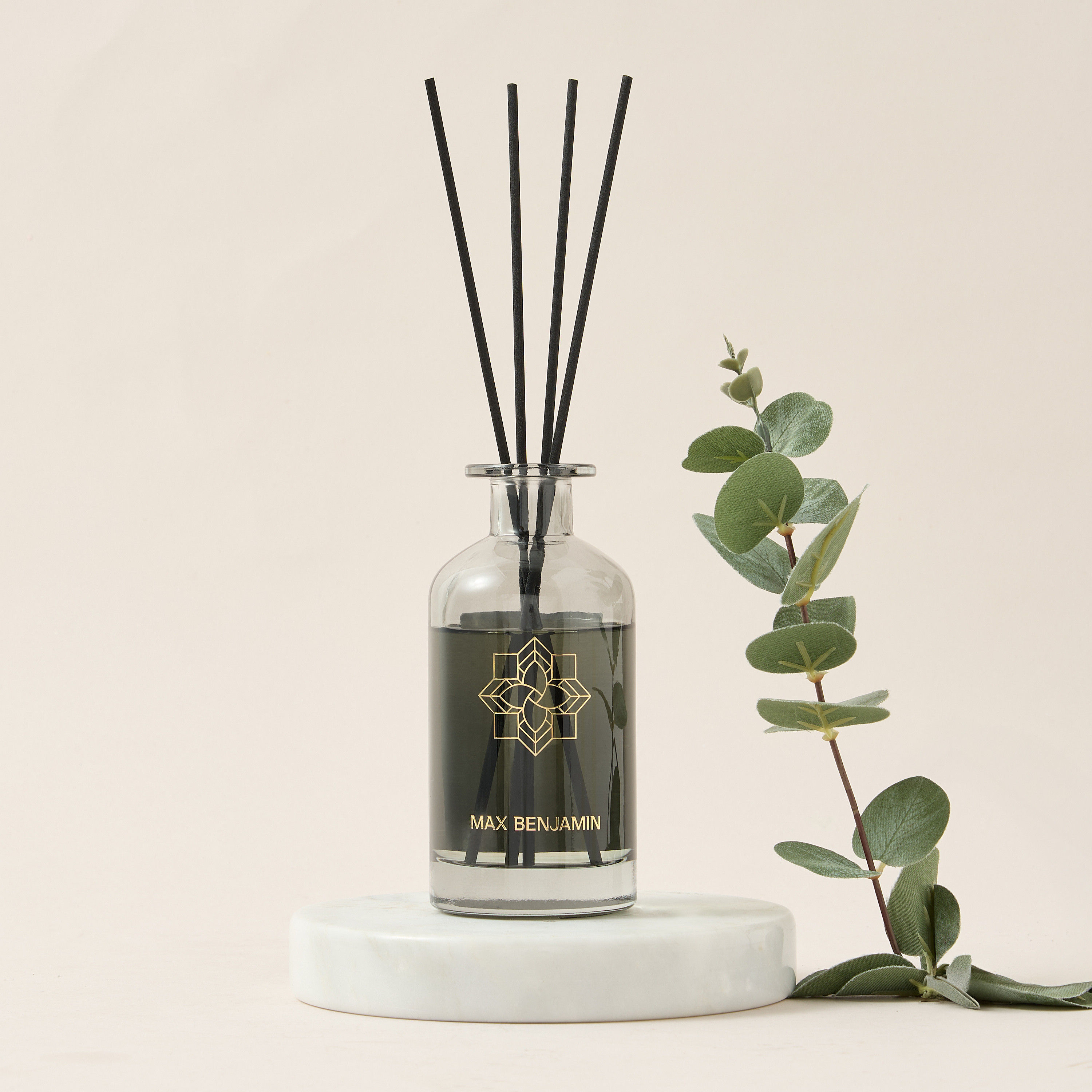 طقم موزع عطور بأعواد وعطر لافندر من ماكس بينجامين - 150 مل-household-homefragrance-reeddiffusers-image-1