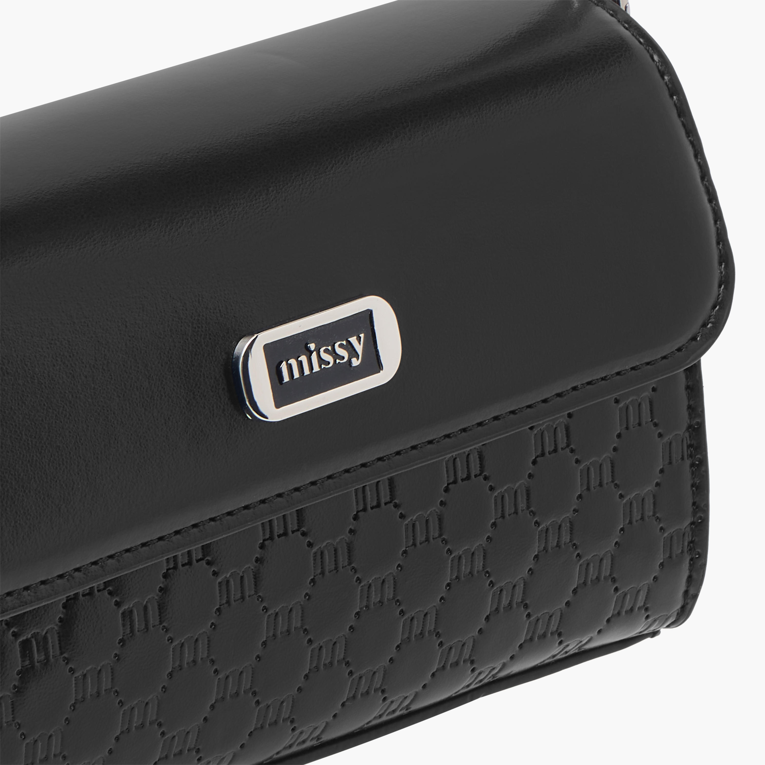 شنطة كروس بودي بحزام قابل للفصل وطية إغلاق ونقوش شعار من ميسي-women-bagsandwallets-handbags-image-4