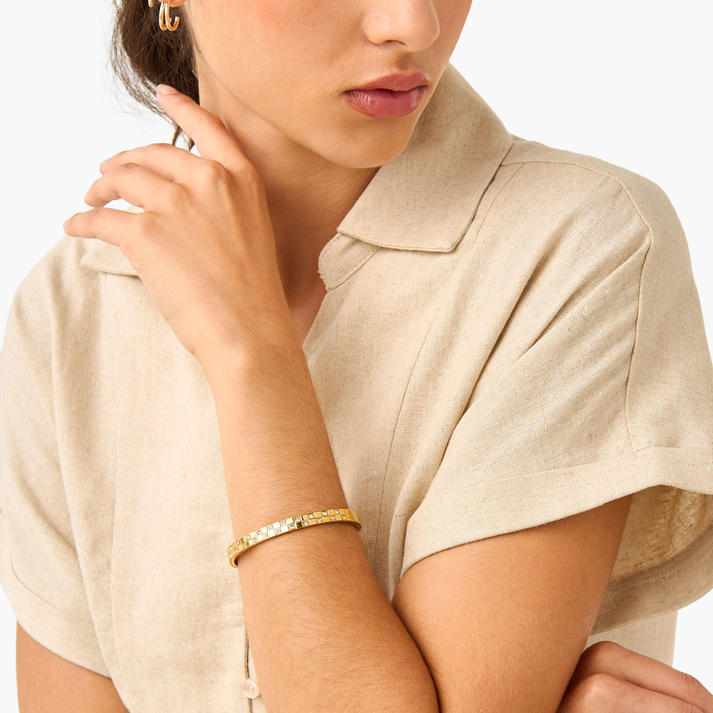 Embellished Bangle-women-watchesandjewellery-jewellery-banglesandbracelets-image-2