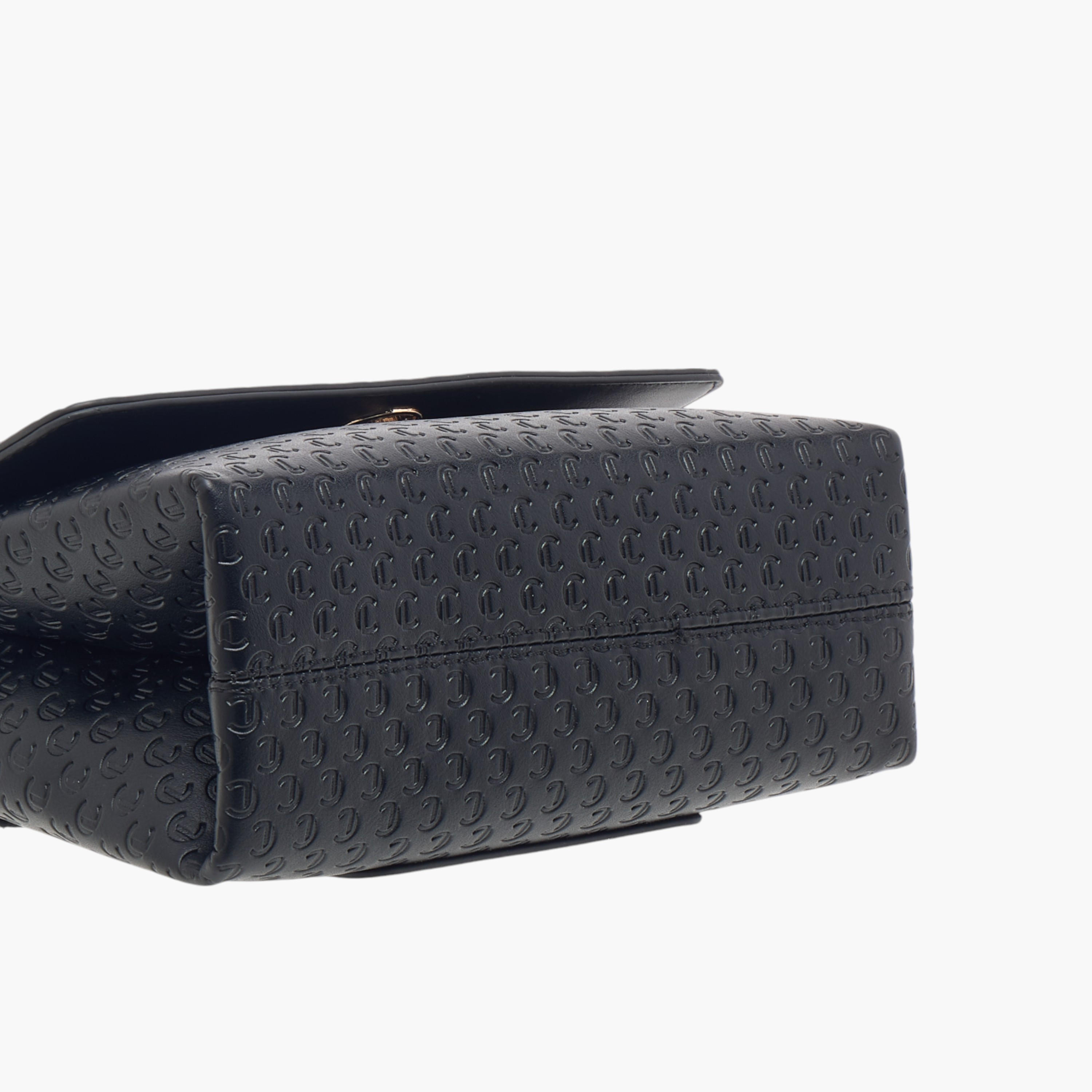 شنطة ساتشيل بنقوش مونوجرام وزر إغلاق من لي كونفورت-women-bagsandwallets-handbags-image-5
