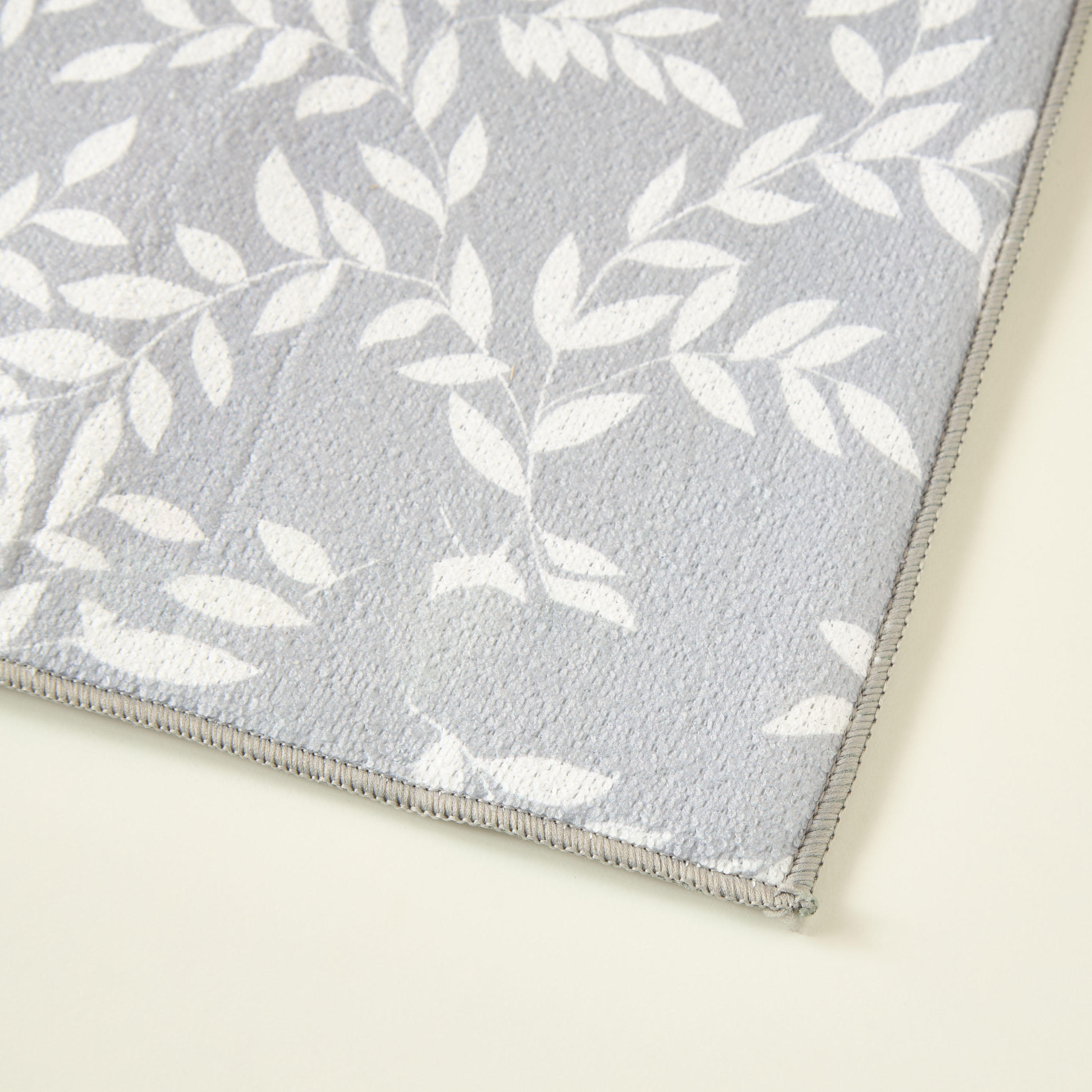 Leaf Print Placemat - 38x51 cms-household-dining-tablelinen-placemats-image-3