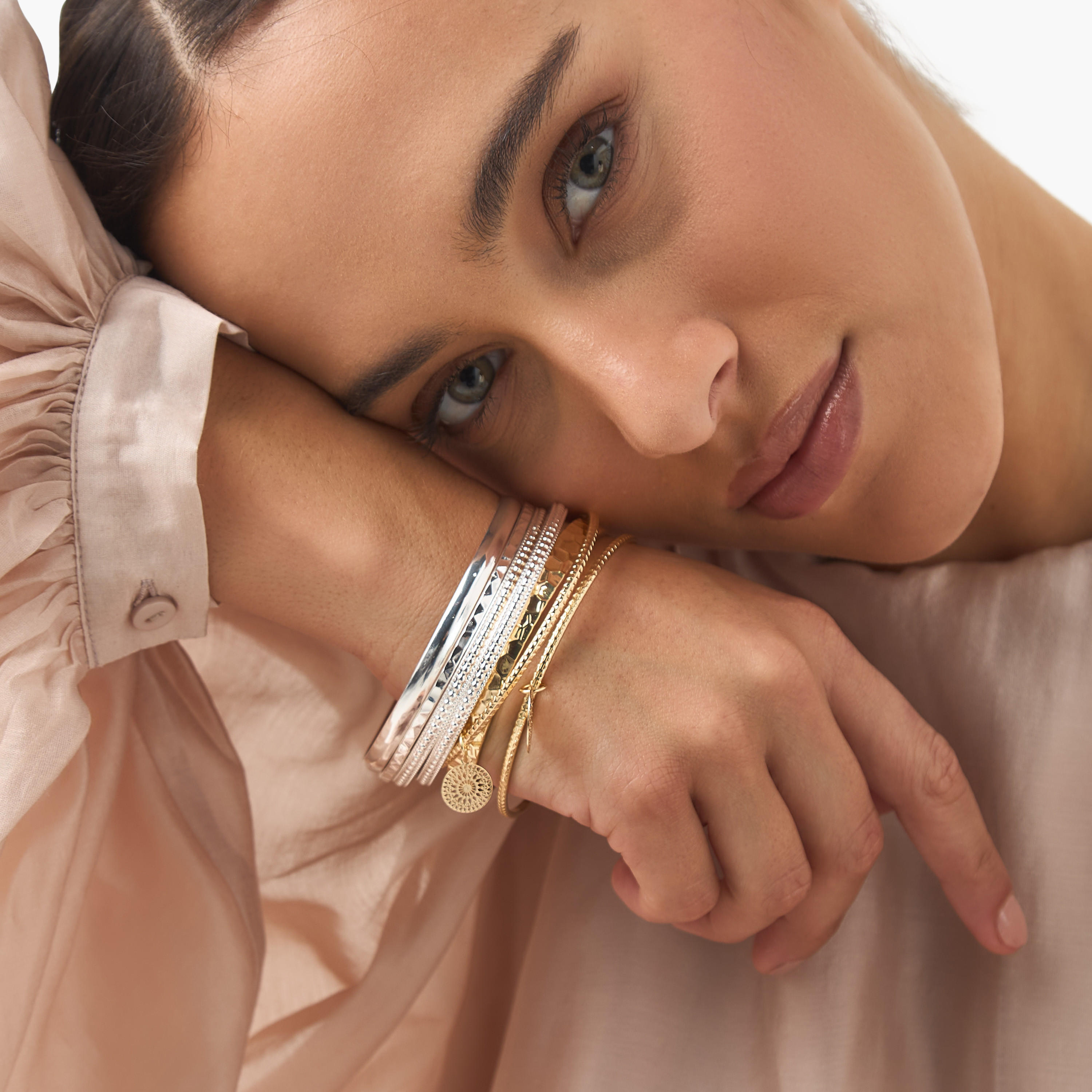 أساور ميتاليك - طقم من 7 قطع-women-watchesandjewellery-jewellery-banglesandbracelets-image-2