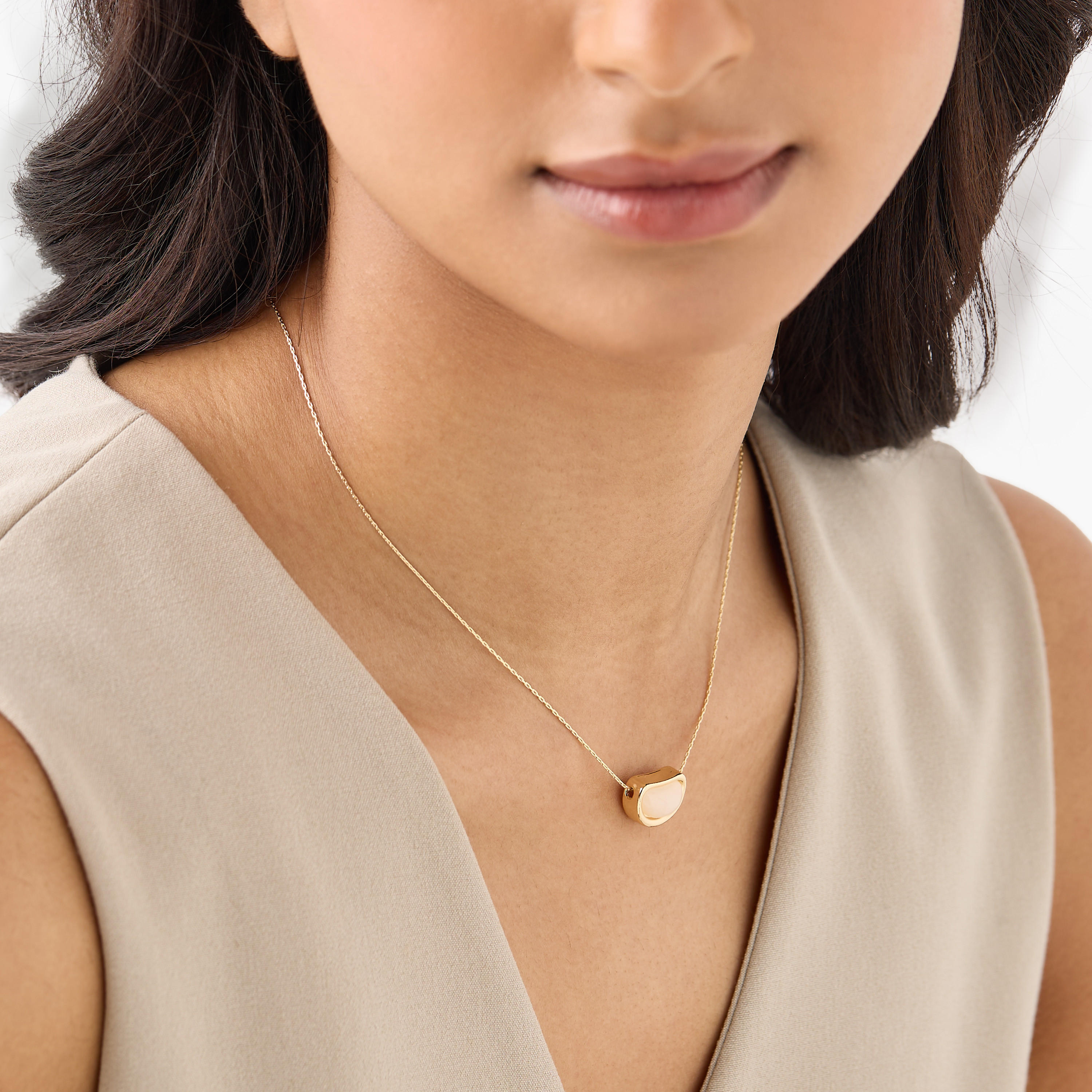 Embellished Pendant Necklace with Lobster Clasp Closure-women-watchesandjewellery-jewellery-necklacesandpendants-image-2