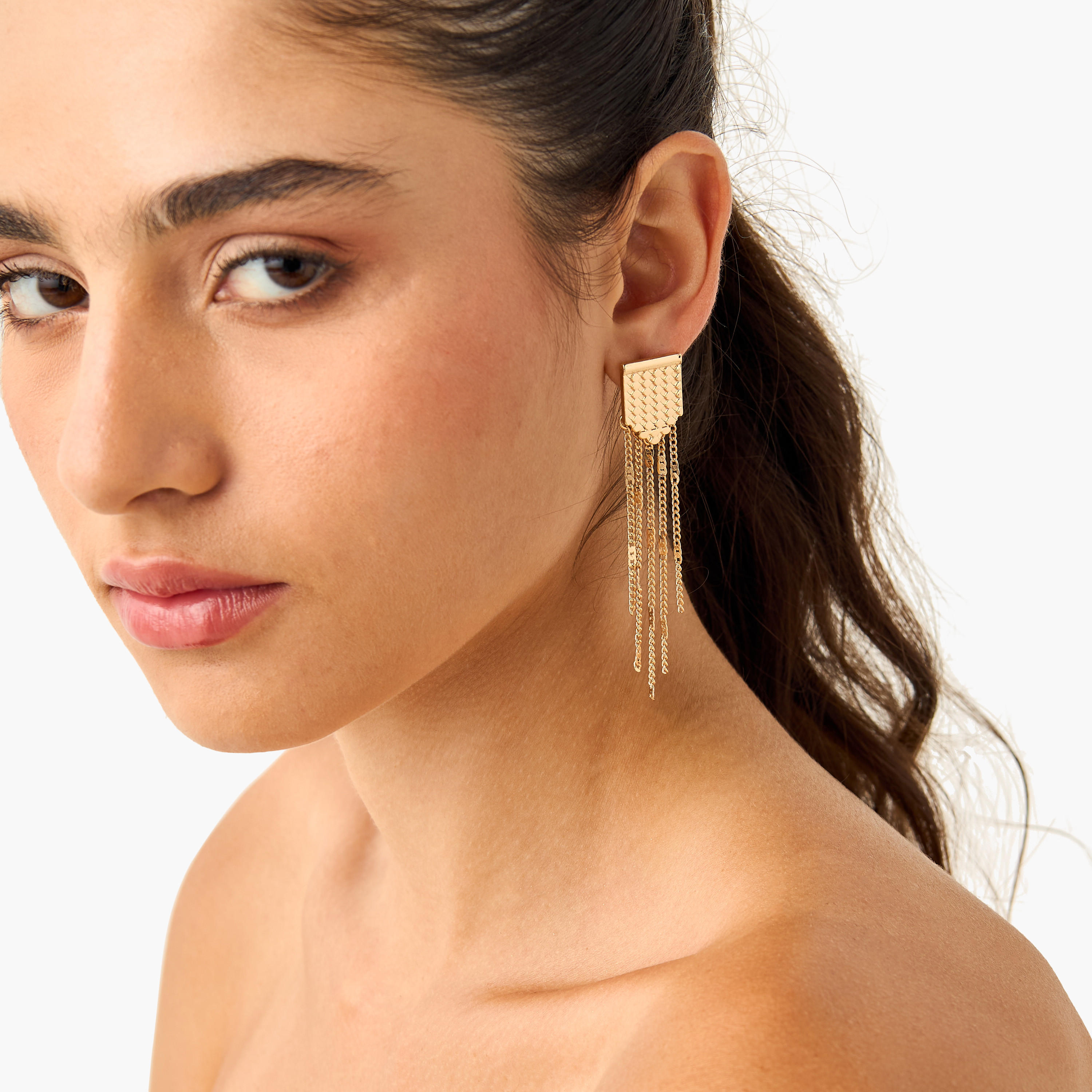 حلق ميتاليك متدلي بمكبس إغلاق خلفي-women-watchesandjewellery-jewellery-earrings-image-2