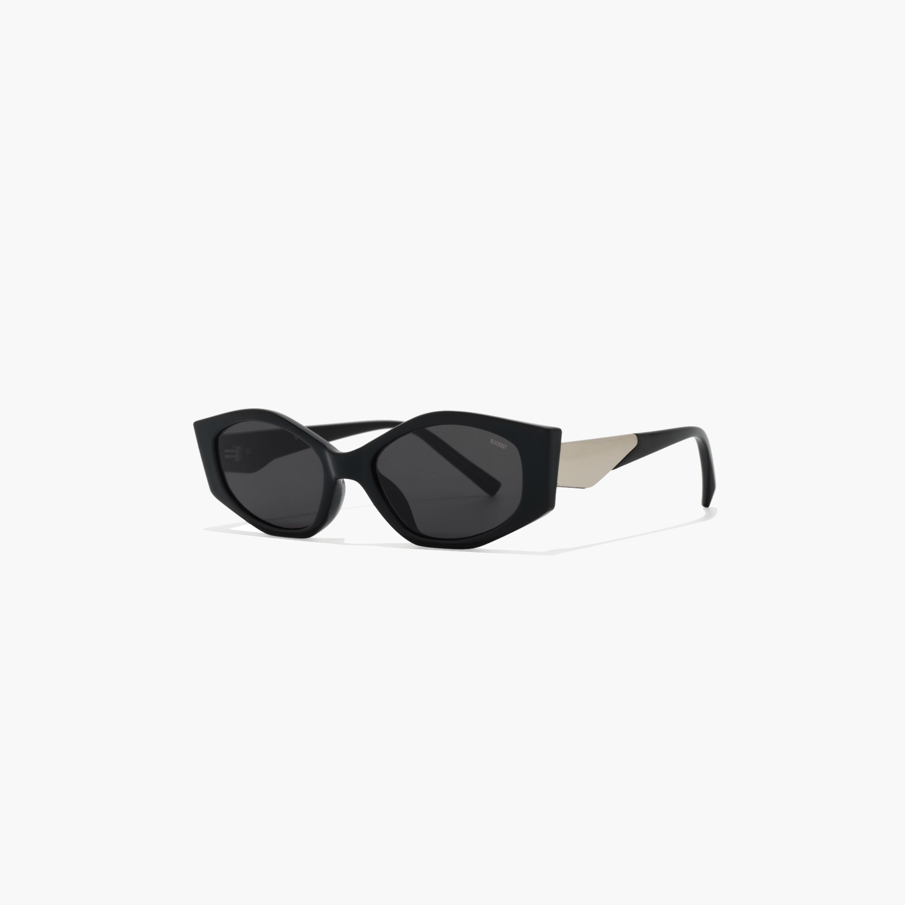 بلاك آوت- نظارات شمسية هندسية رمادية اللون 51 مم BLA-000316-0107-women-sunglasses-image-2
