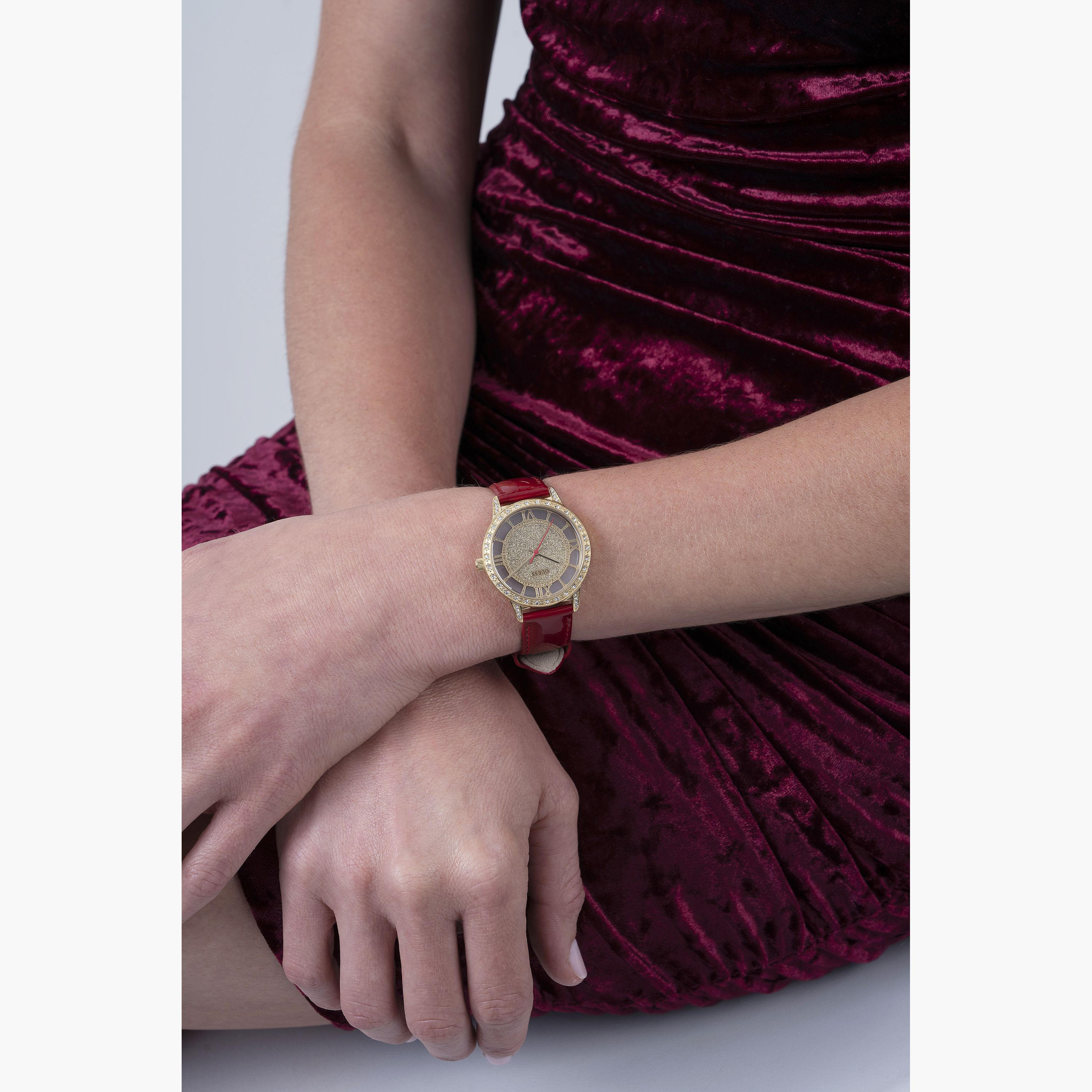 غيس-  ساعة للنساء سوار من الجلد عيار 34 ملم لون أحمر | GW0436L1-women-watchesandjewellery-watches-image-6