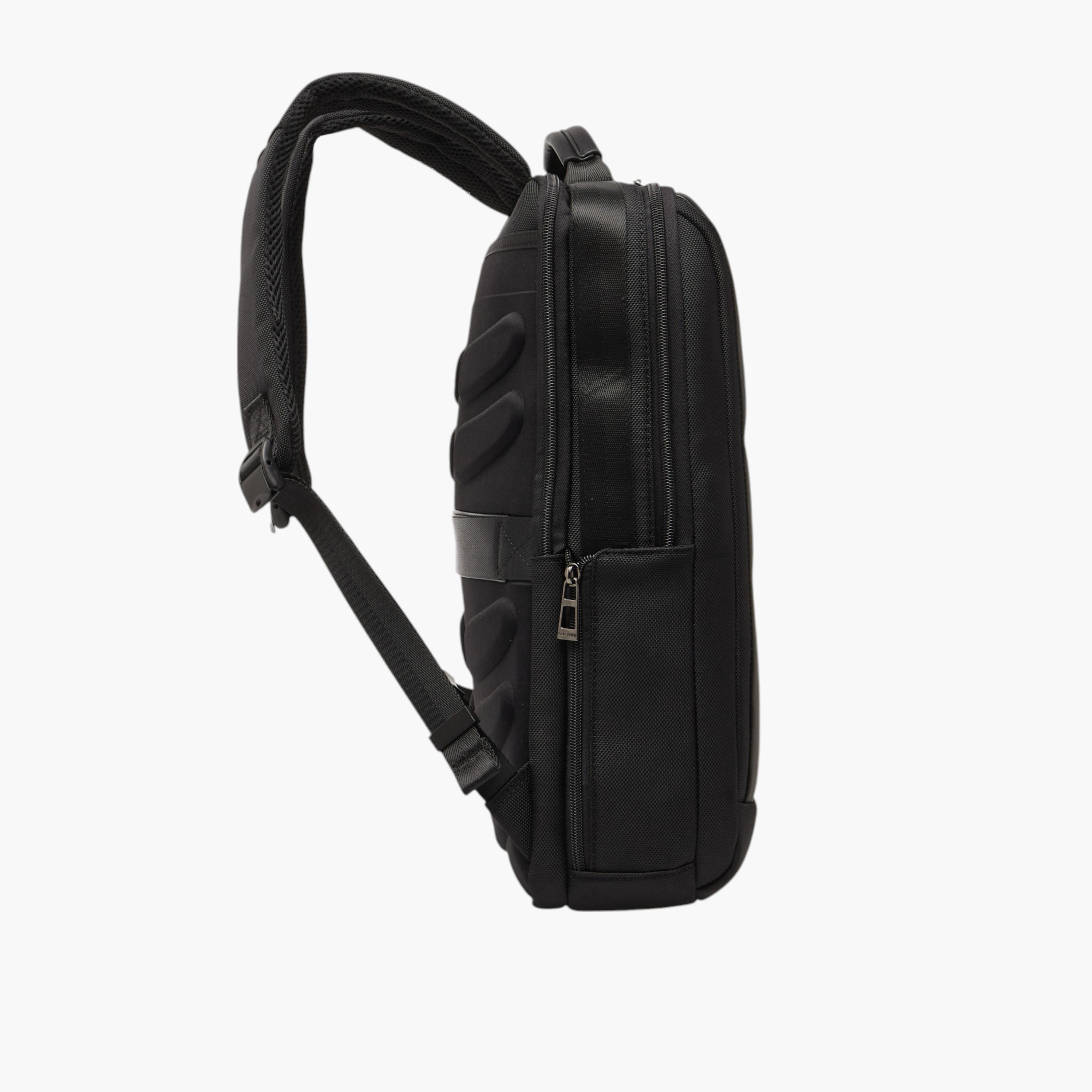 شنطة ظهر سادة بحمالات قابلة للتعديل ومقبض من دوتشيني-men-bags-image-4