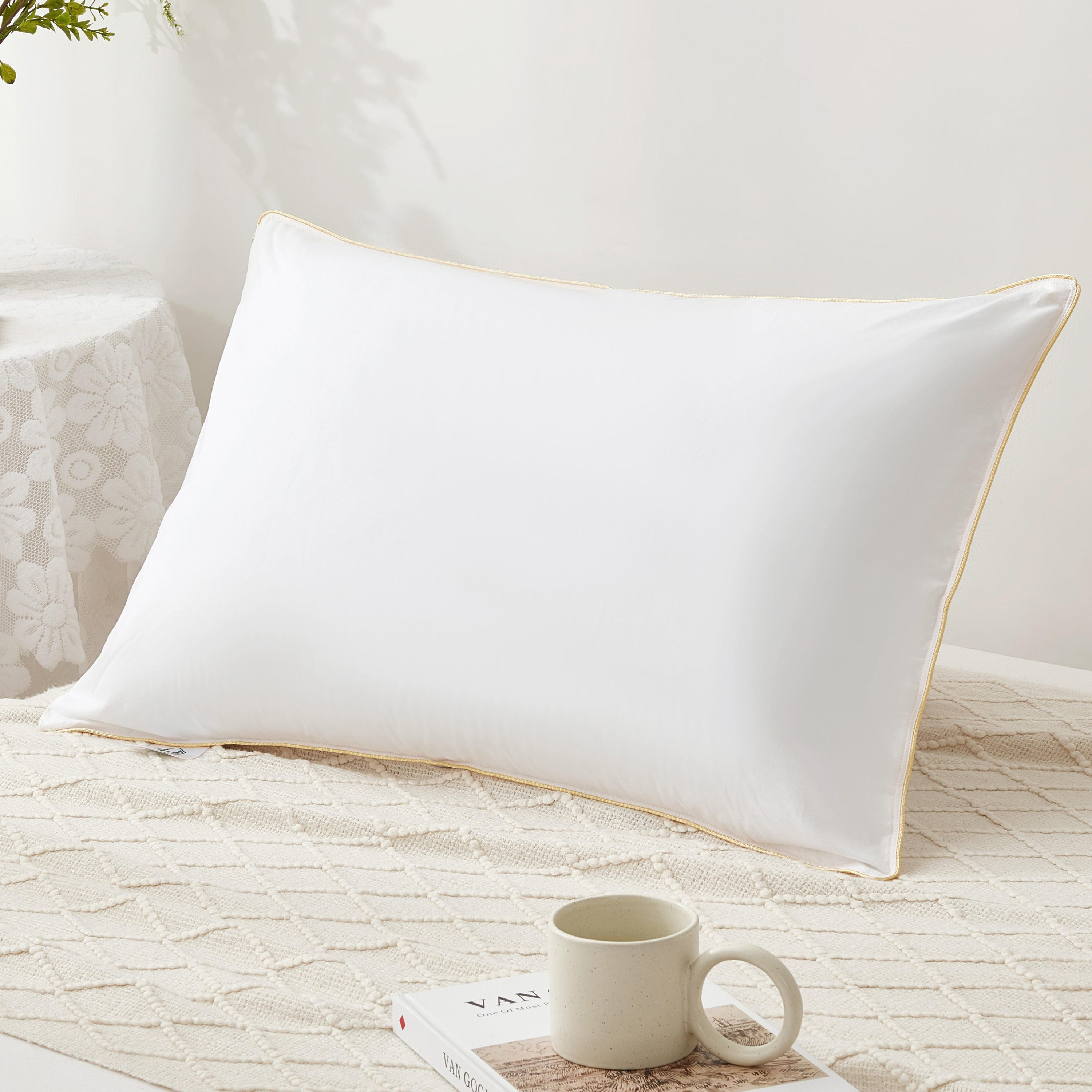 مجموعة وسائد فائقة النعومة 4 قطع من يونيك هوم - 75×50 سم-household-bedding-pillows-image-1