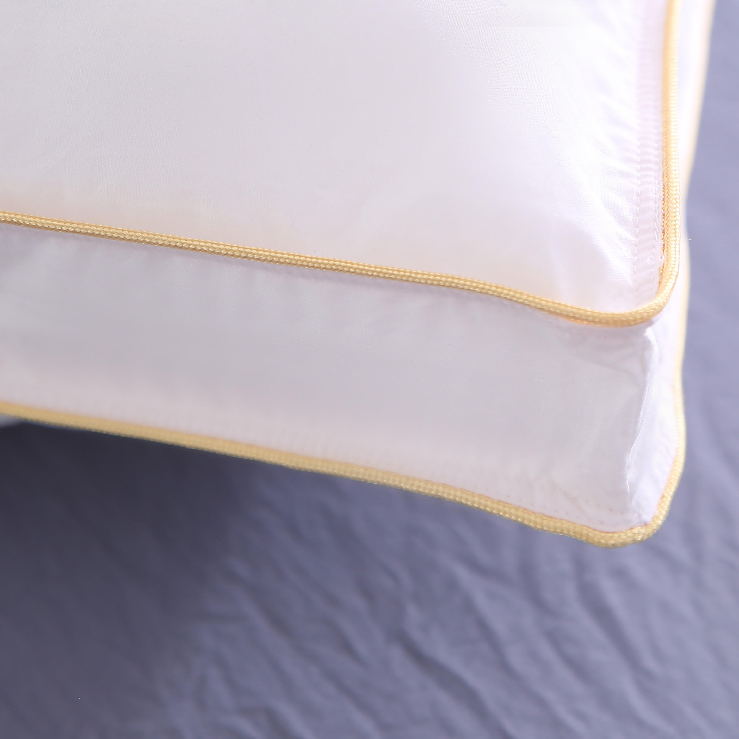 مجموعة وسائد فائقة النعومة 4 قطع من يونيك هوم - 75×50 سم-household-bedding-pillows-image-3