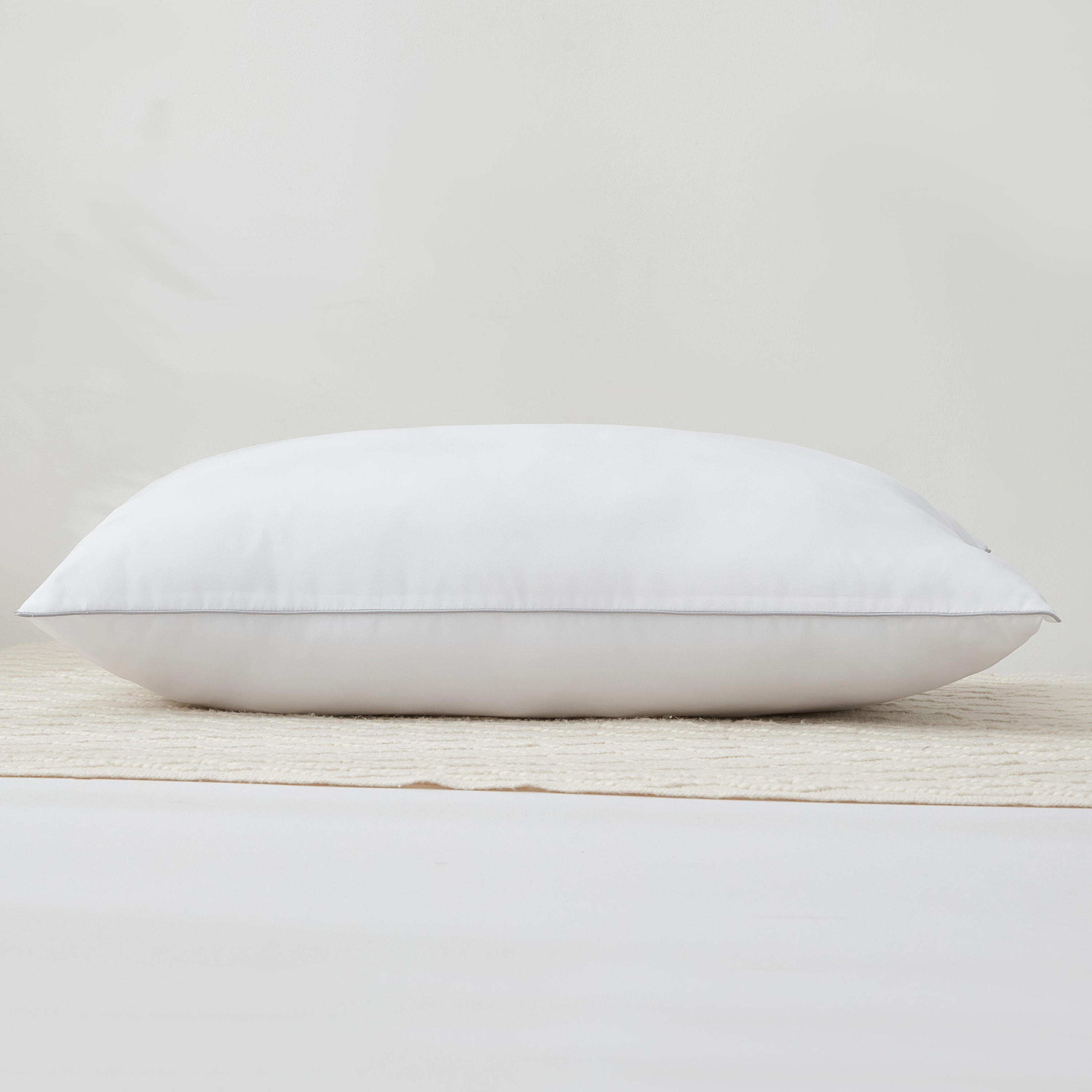 مجموعة وسائد فائقة النعومة 4 قطع من يونيك هوم - 75×50 سم-household-bedding-pillows-image-7