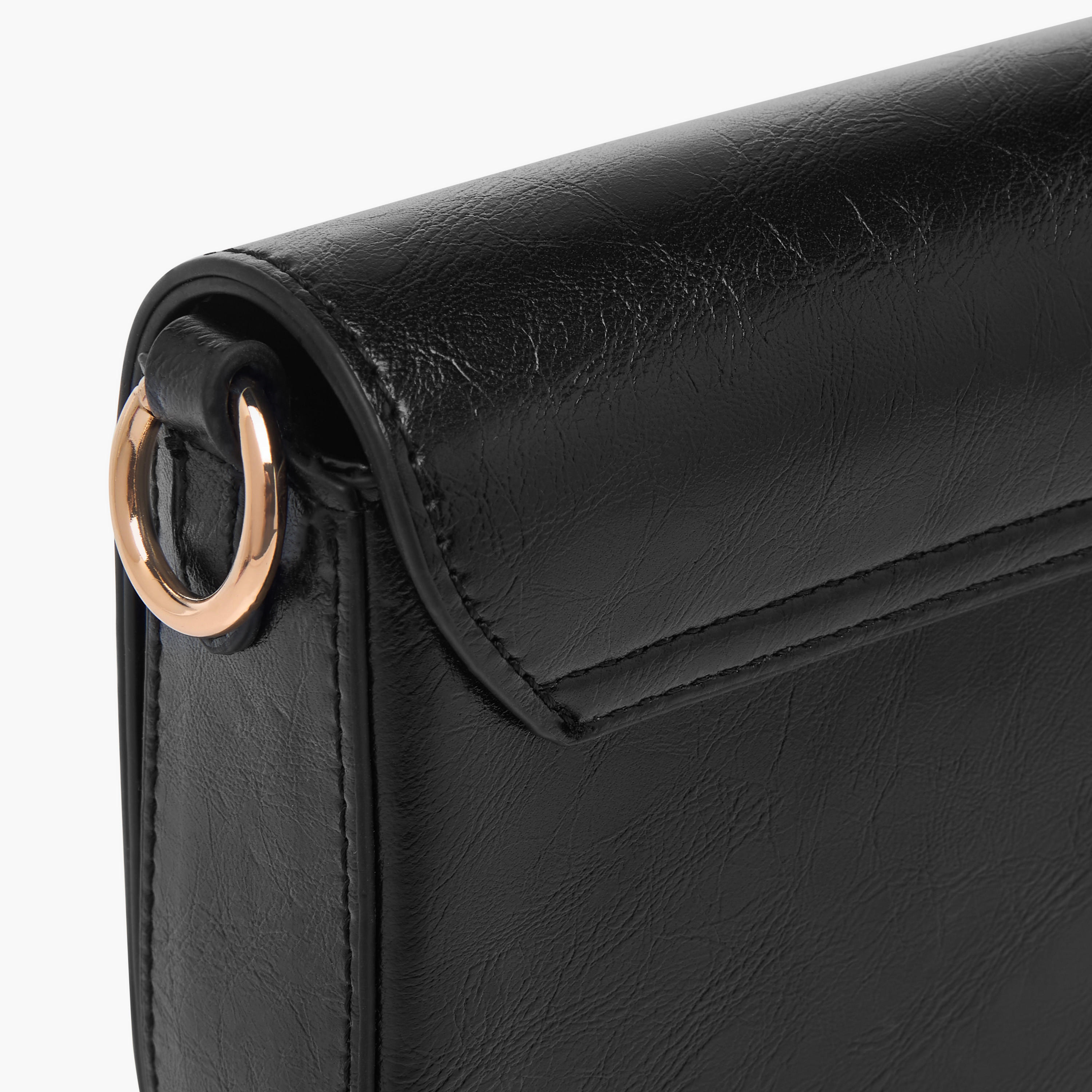 شنطة كروس بودي بحزام سلسلة وطية إغلاق وتفاصيل شعار من بابريكا-women-bagsandwallets-handbags-image-13