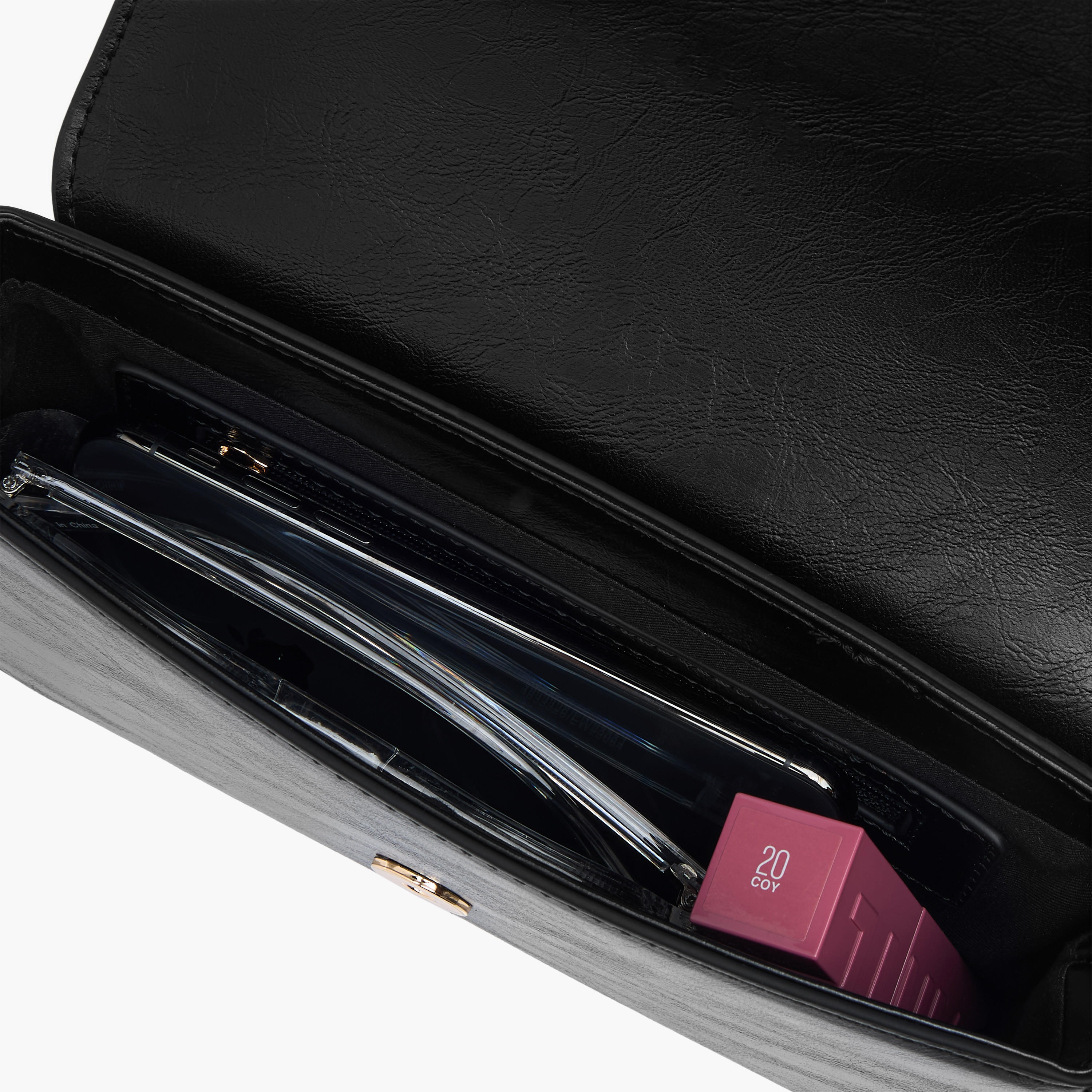 شنطة كروس بودي بحزام سلسلة وطية إغلاق وتفاصيل شعار من بابريكا-women-bagsandwallets-handbags-image-15
