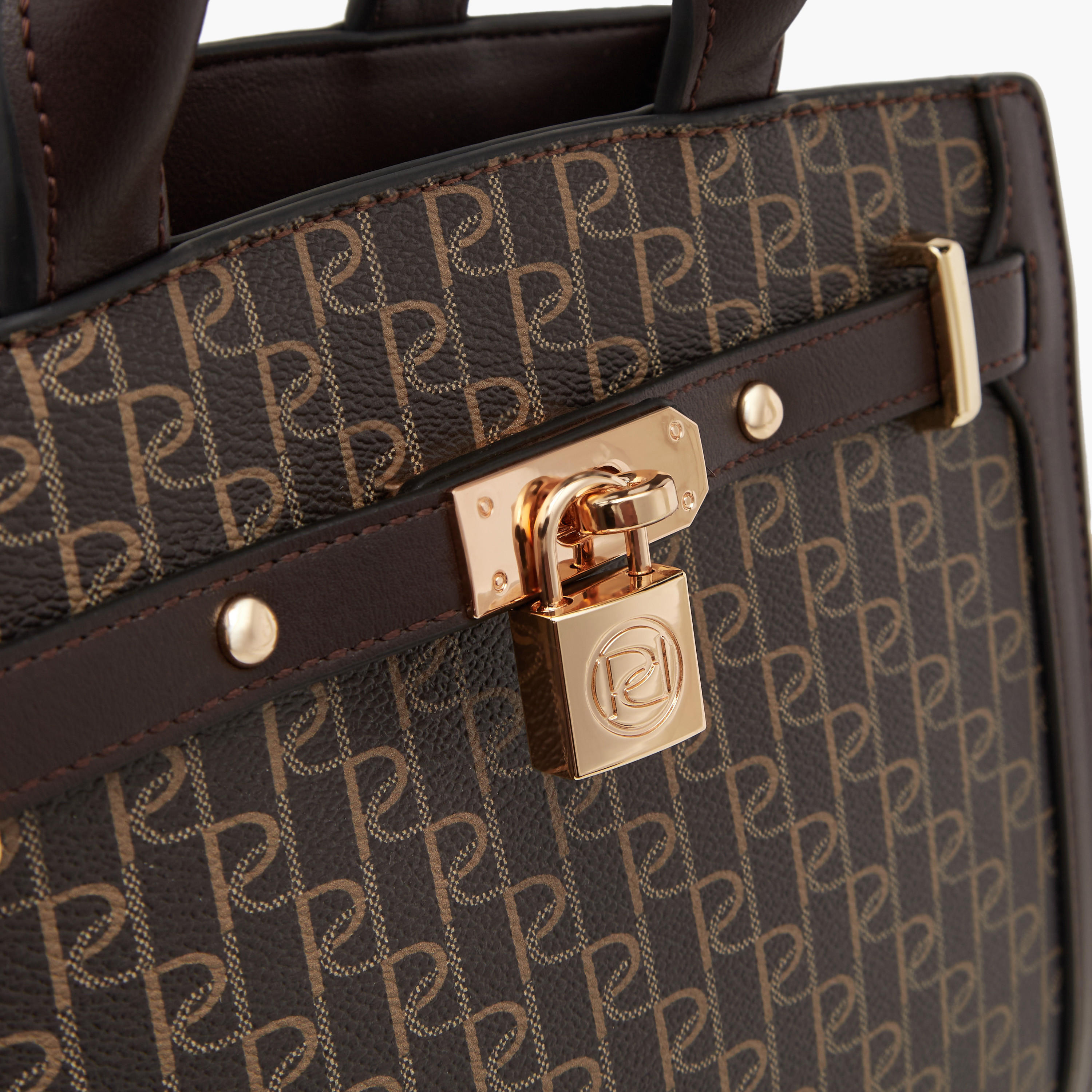 شنطة توتي بحزام قابل للفصل وسحاب إغلاق وطبعات مونوجرام من بابريكا-women-bagsandwallets-handbags-image-7
