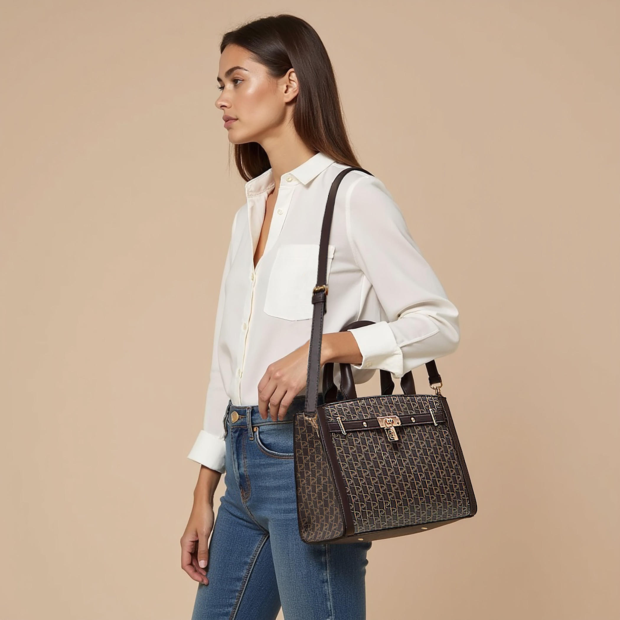 شنطة توتي بحزام قابل للفصل وسحاب إغلاق وطبعات مونوجرام من بابريكا-women-bagsandwallets-handbags-image-4