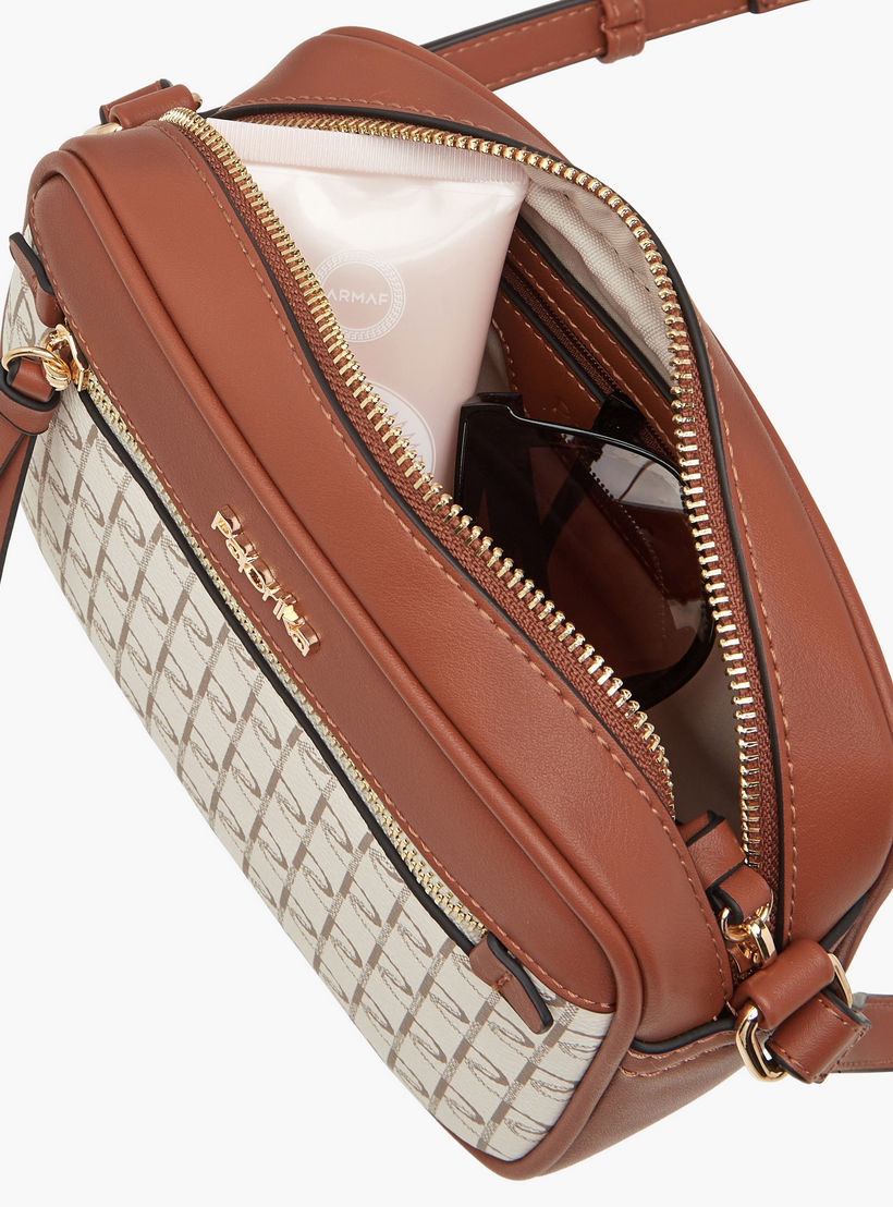 شنطة كروس بودي بطبعات مونوجرام وحزام قابل للتعديل من بابريكا-women-bagsandwallets-handbags-image-7