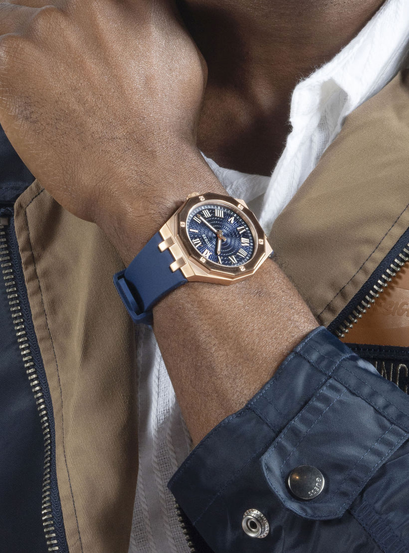 Guess Men's 42 MM Blue Analog Silicone Strap Watch | GW0663G3-men-watchesandjewellery-watches-image-6