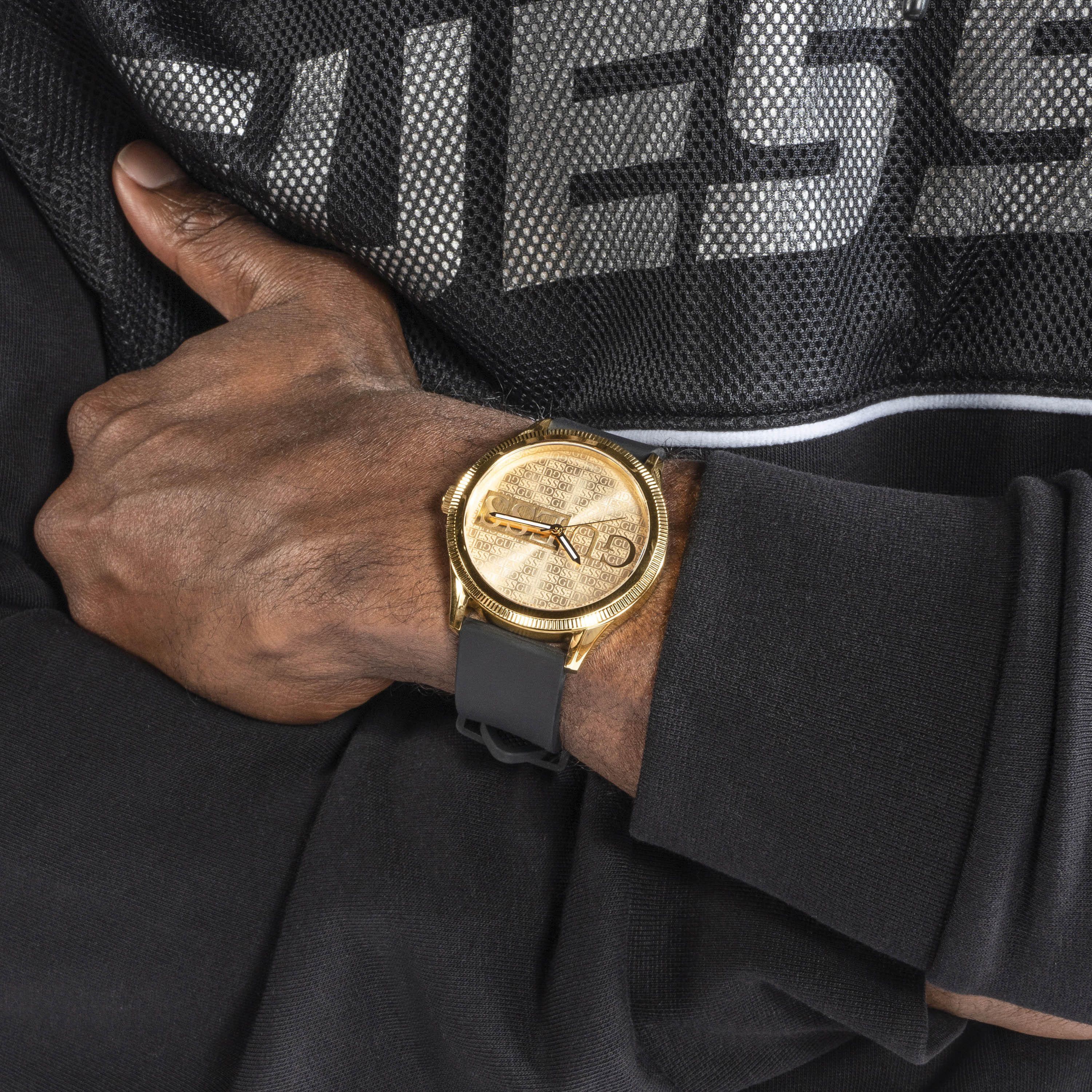غيس- ساعة رجالية 44 مم تناظرية سوار سيليكون باللون الأسود | GW0726G2-men-watchesandjewellery-watches-image-6
