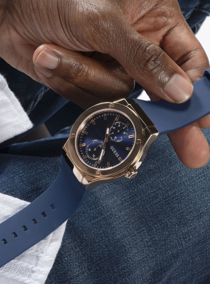 غيس- ساعة رجالية 45 مم كرونوغراف سوار سيليكون باللون الأزرق | GW0491G4-men-watchesandjewellery-watches-image-8