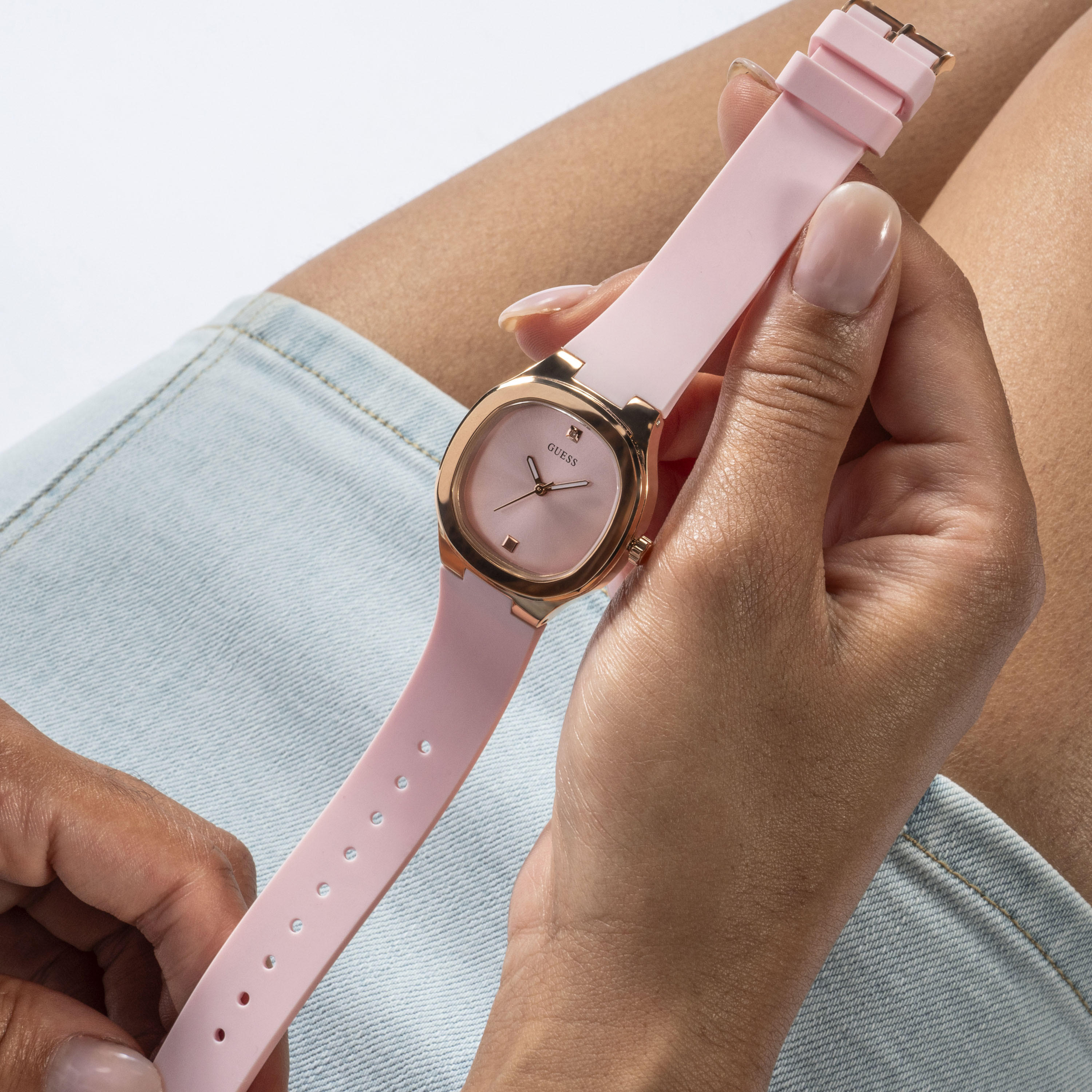 Guess Women's 32 MM Pink Analog Silicone Strap Watch | GW0658L2-women-watchesandjewellery-watches-image-8