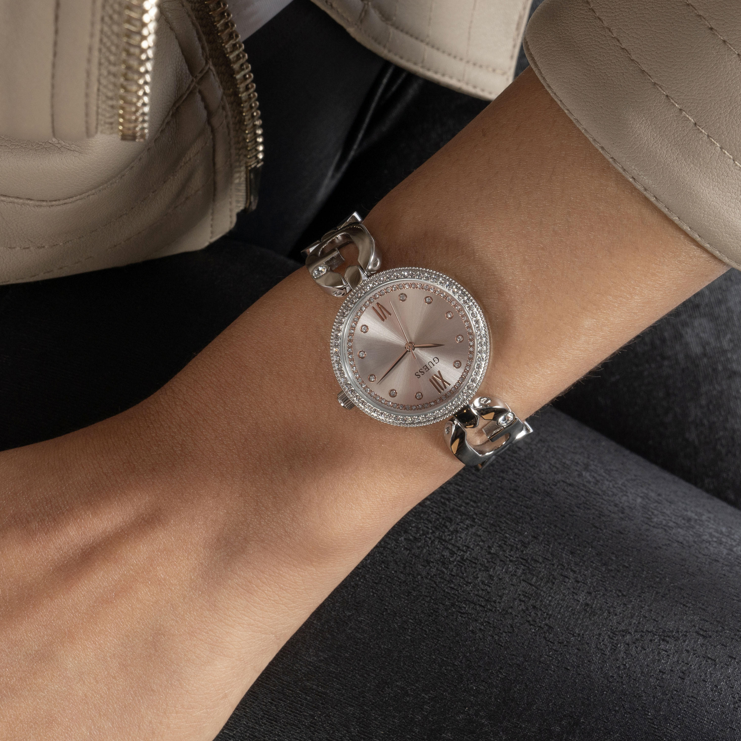 Guess Women's 30 MM Silver Analog Metal Strap Watch | GW0693L1-women-watchesandjewellery-watches-image-6