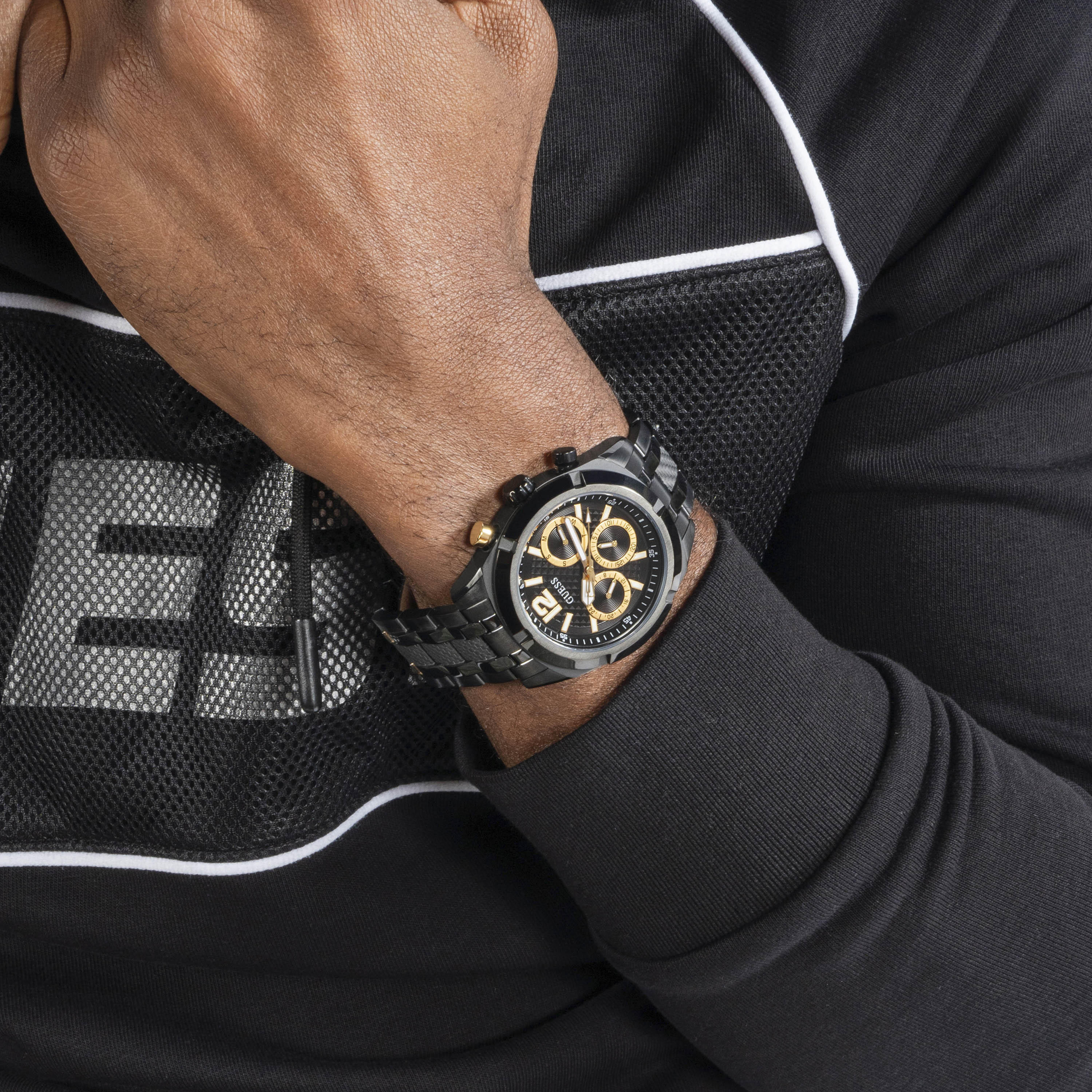 غيس- ساعة رجالية كرونوغراف سوداء 44 مم سوار معدني | GW0714G4-men-watchesandjewellery-watches-image-6
