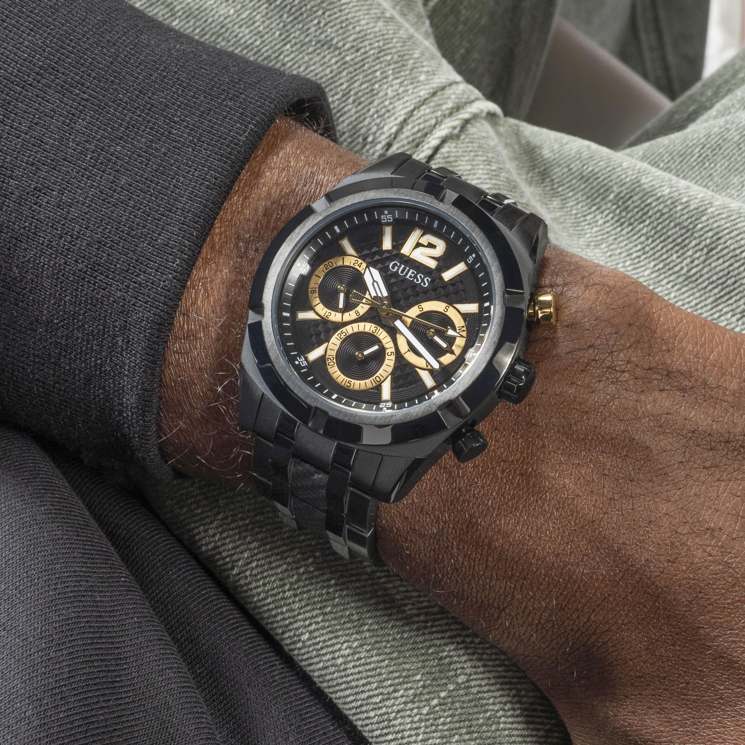 غيس- ساعة رجالية كرونوغراف سوداء 44 مم سوار معدني | GW0714G4-men-watchesandjewellery-watches-image-7