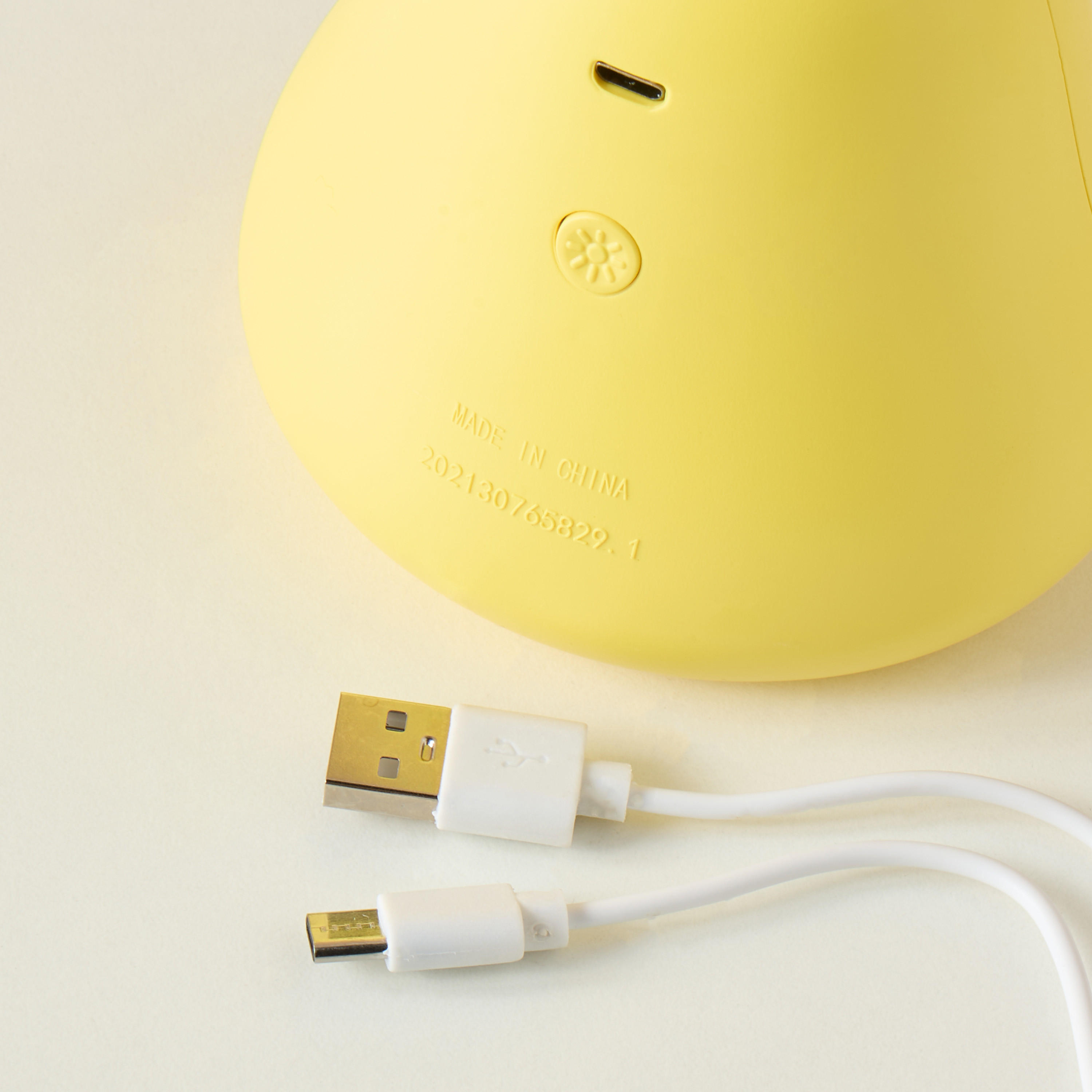 Pear Rechargeable Lamp-baby-nursery-roomdecor-image-6