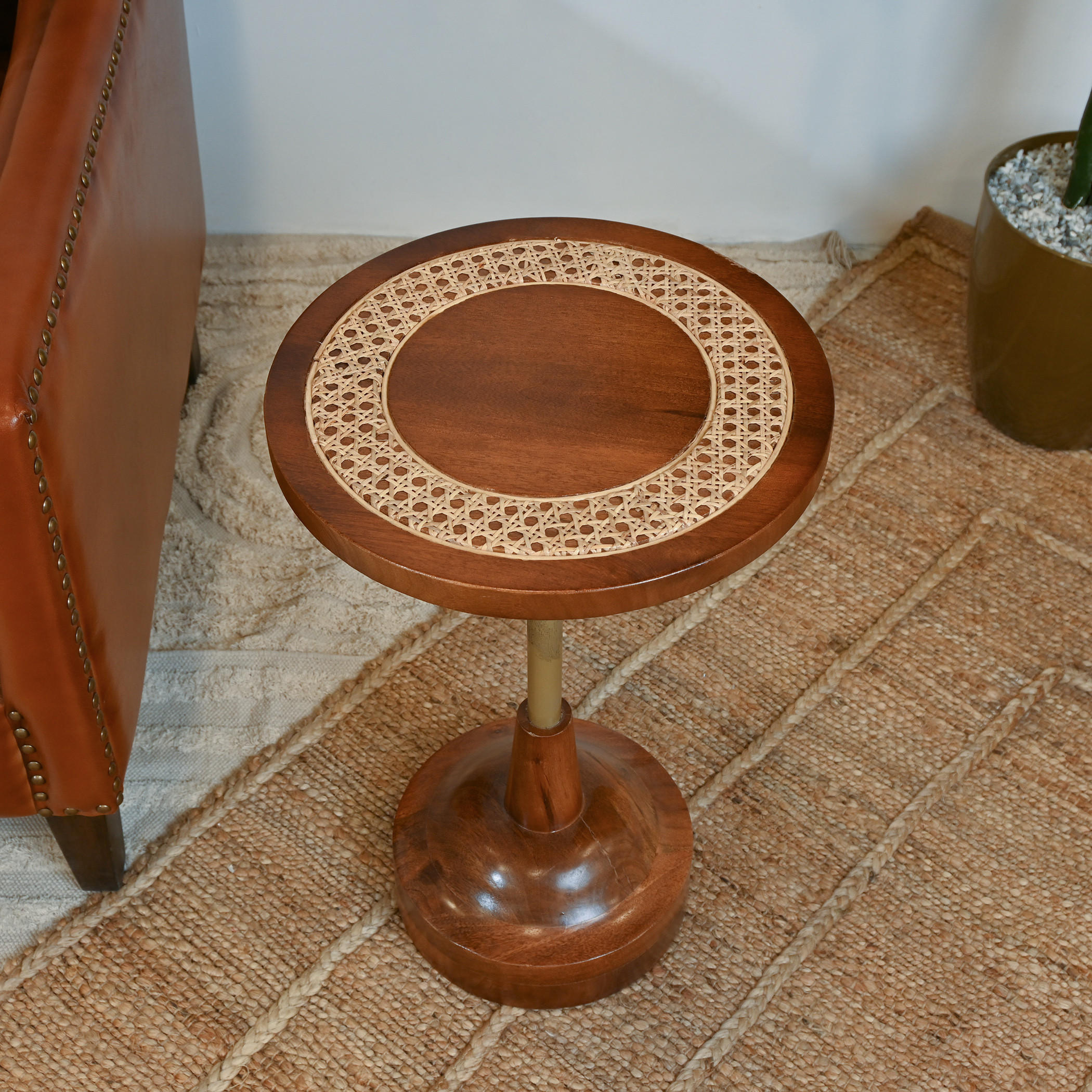 طاولة جانبية بسطح روطان مستدير من هوم كارفينج - 35x55 سم-furniture-livingroom-sideandendtables-image-3