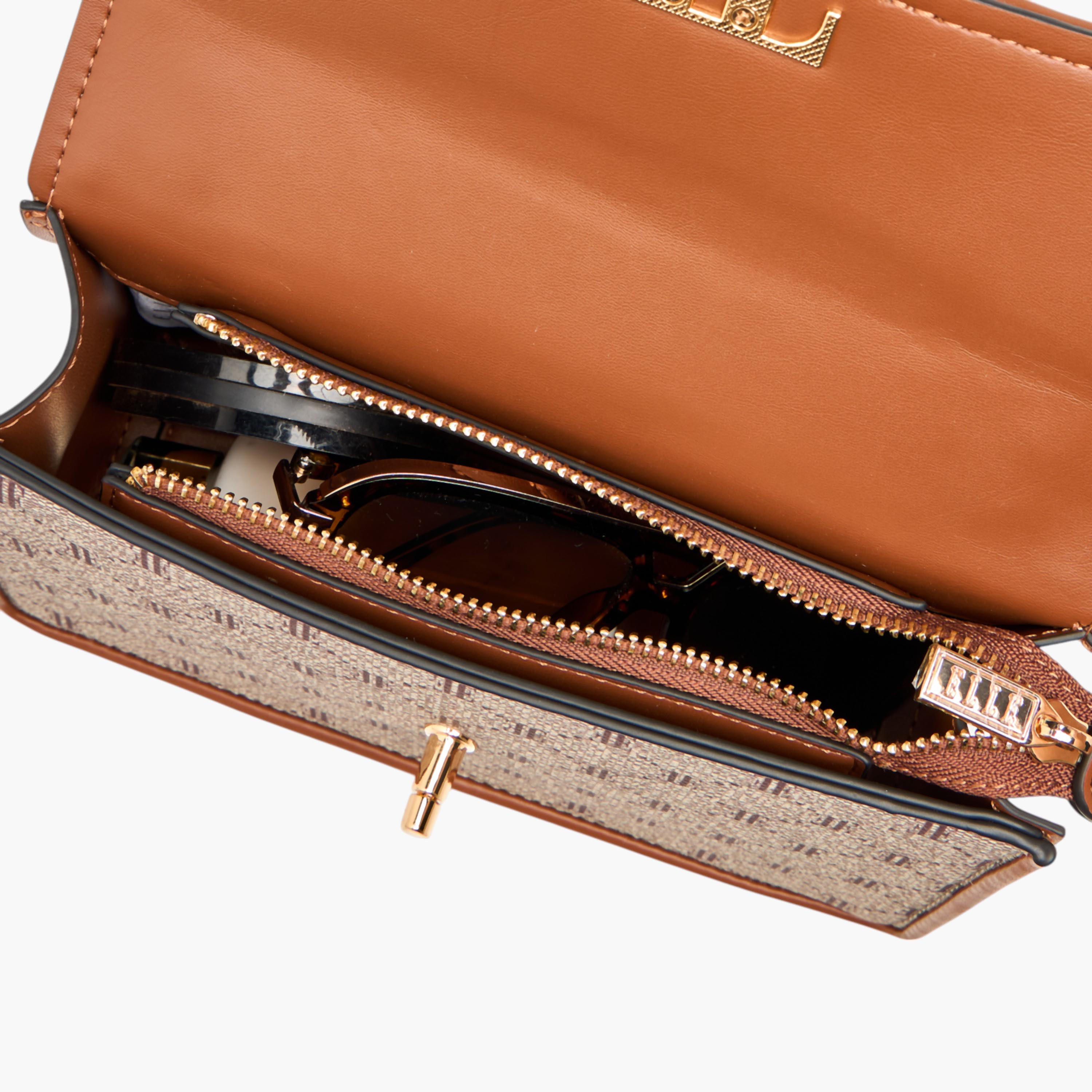 شنطة كروس بودي بطبعات مونوجرام مع حزام سلسلة وطية إغلاق من إيل-women-bagsandwallets-handbags-image-7