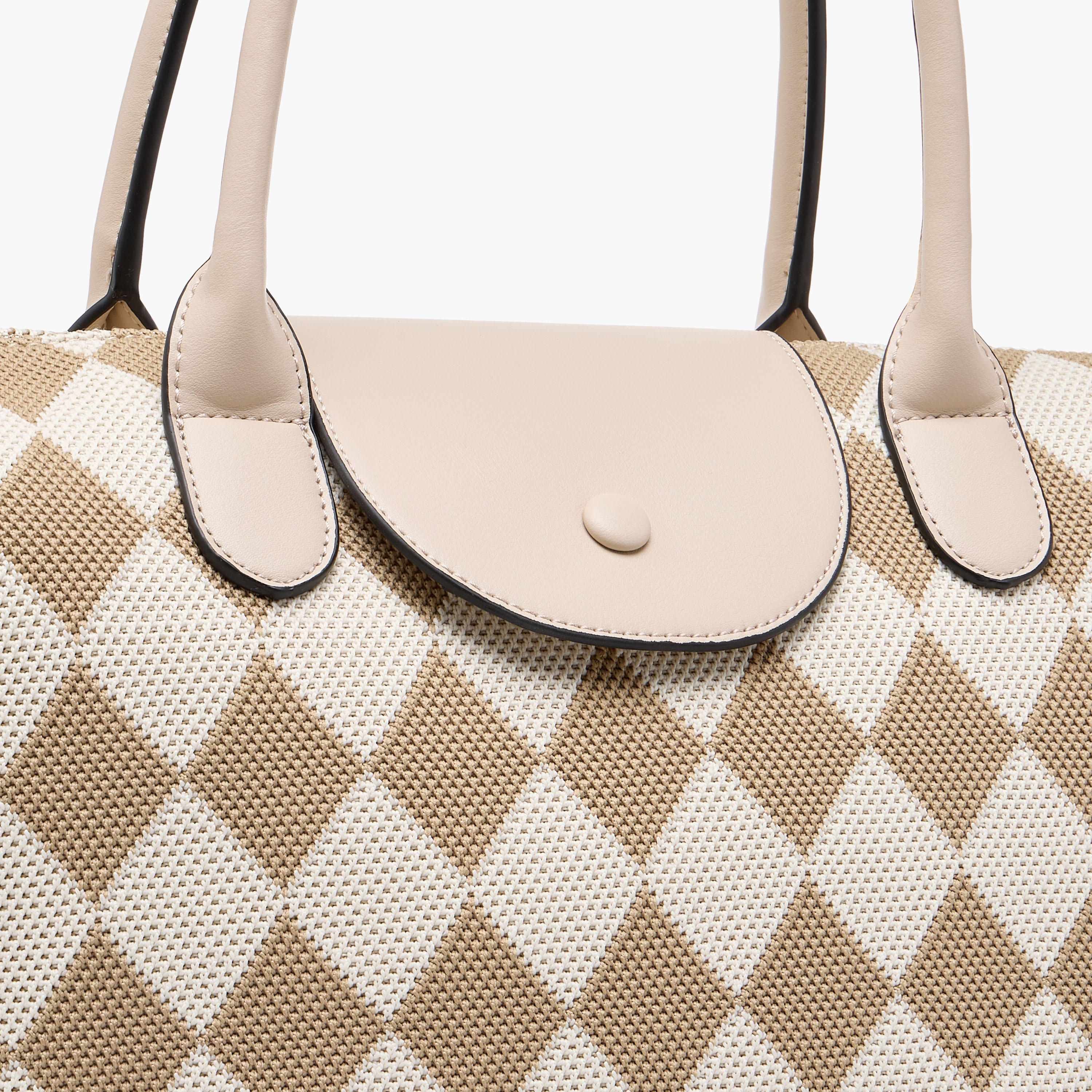 شنطة توتي مربعات بمقابض مزدوجة وطية إغلاق من بيسي لندن-women-bagsandwallets-handbags-image-5