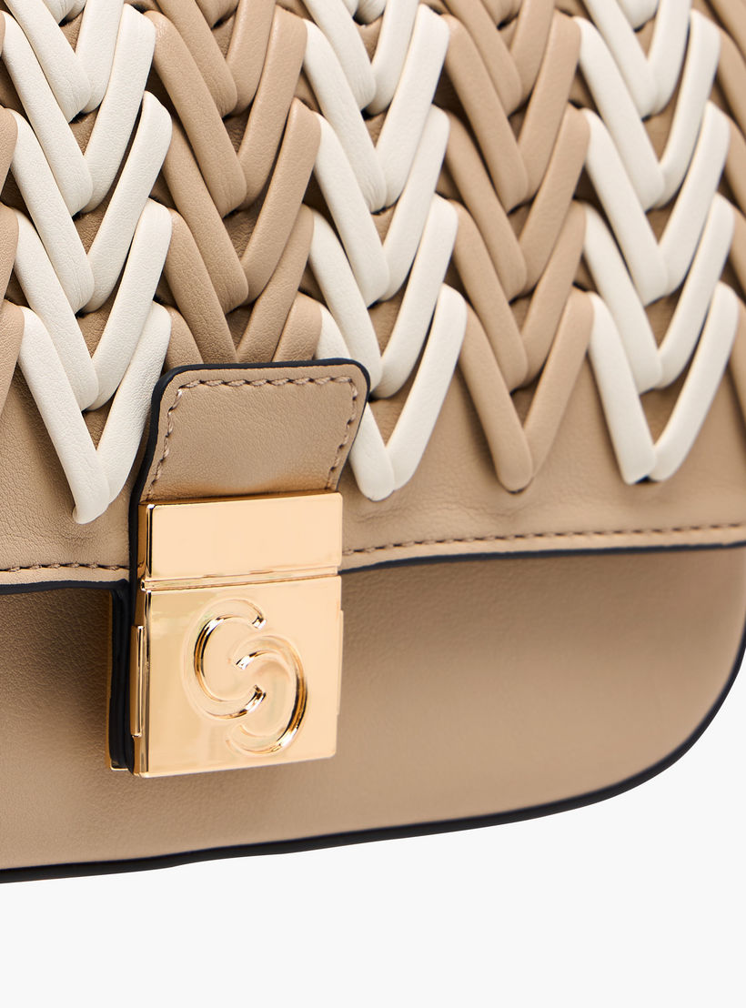 شنطة كروس بودي بارزة الملمس بحزام سلسلة وطية إغلاق من سيليست-women-bagsandwallets-handbags-image-5