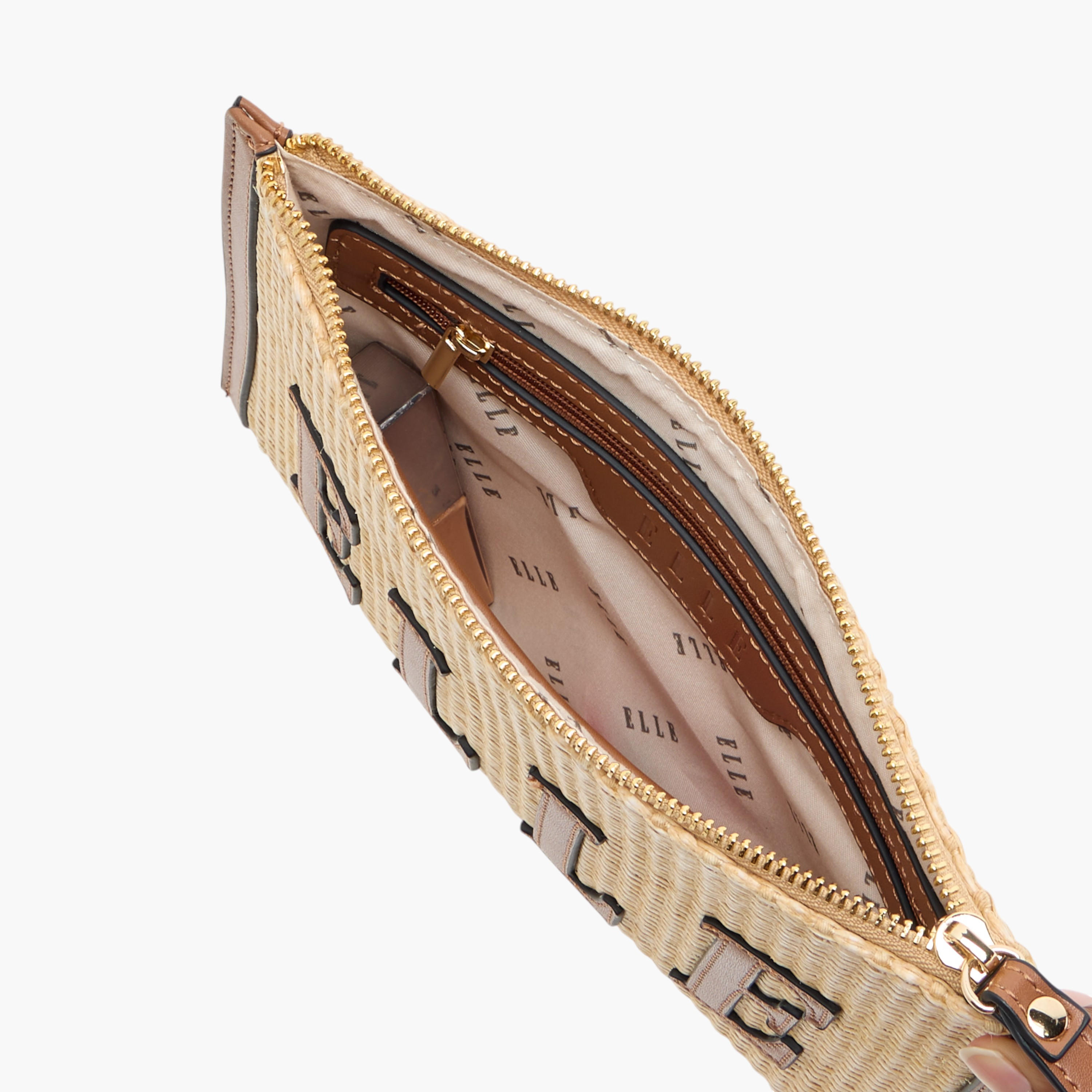 شنطة كلاتش بتفاصيل شعار وسحّاب وحلقة معصم من إيل-women-bagsandwallets-handbags-image-7