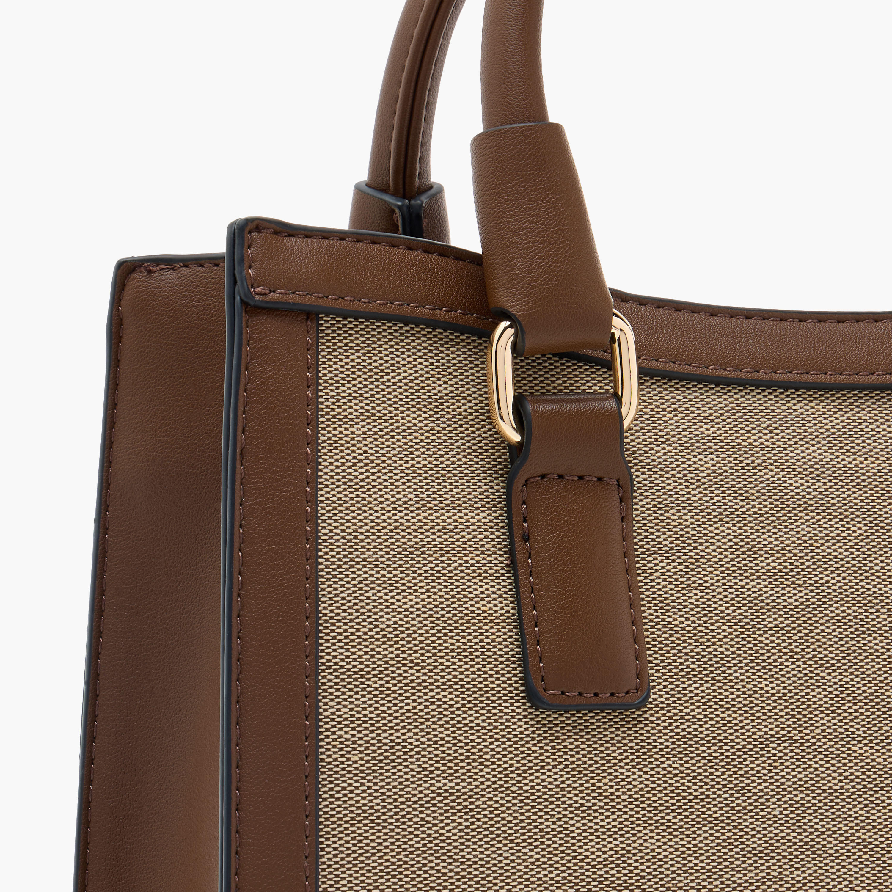 شنطة توتي بمقابض مزدوجة وسحاب إغلاق وتطريز مونوجرام من إيل-women-bagsandwallets-handbags-image-6