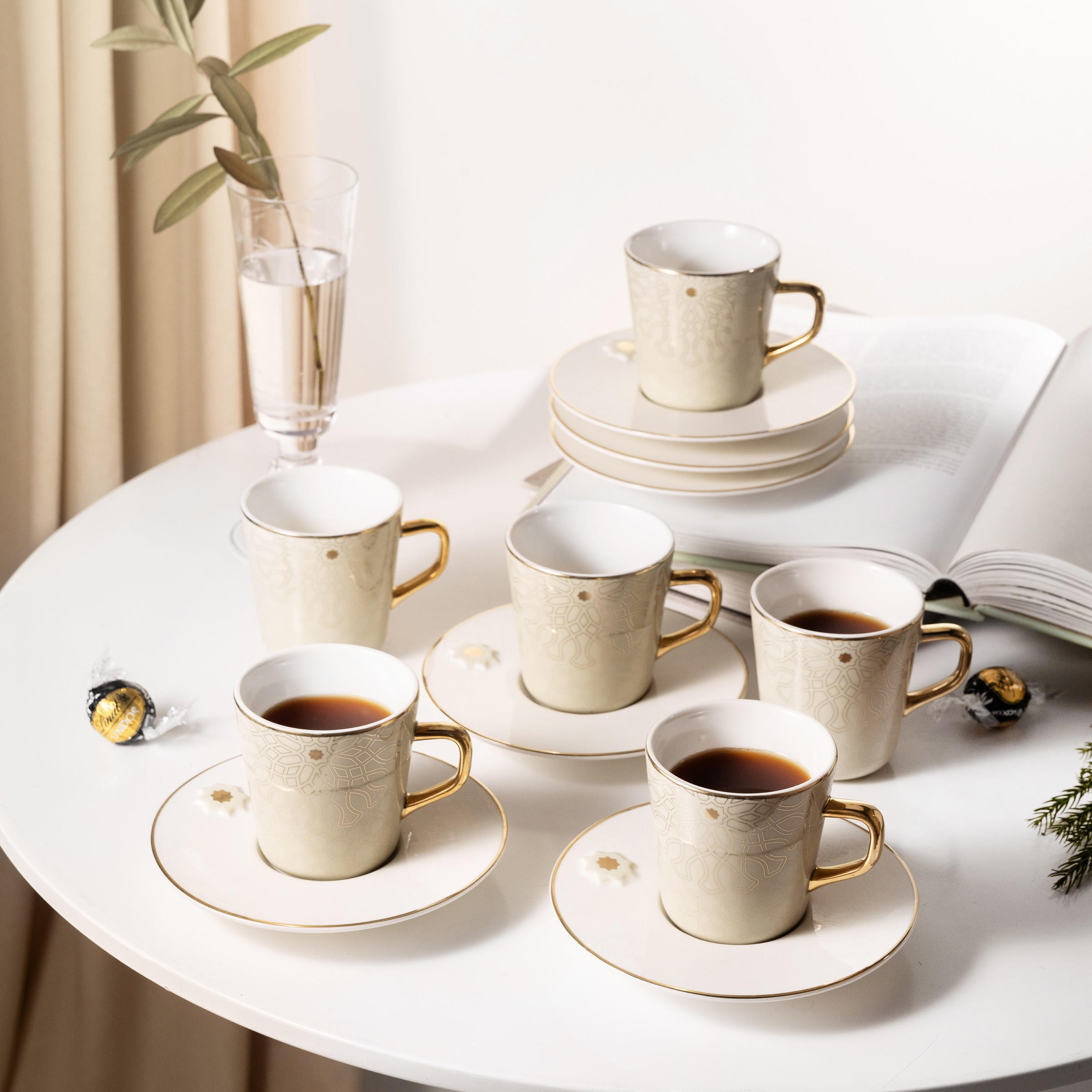 طقم فناجين قهوة وصحون 12 قطعة أصالة من أوتانتيك-household-dining-teaandcoffee-teaandcoffeesets-image-1