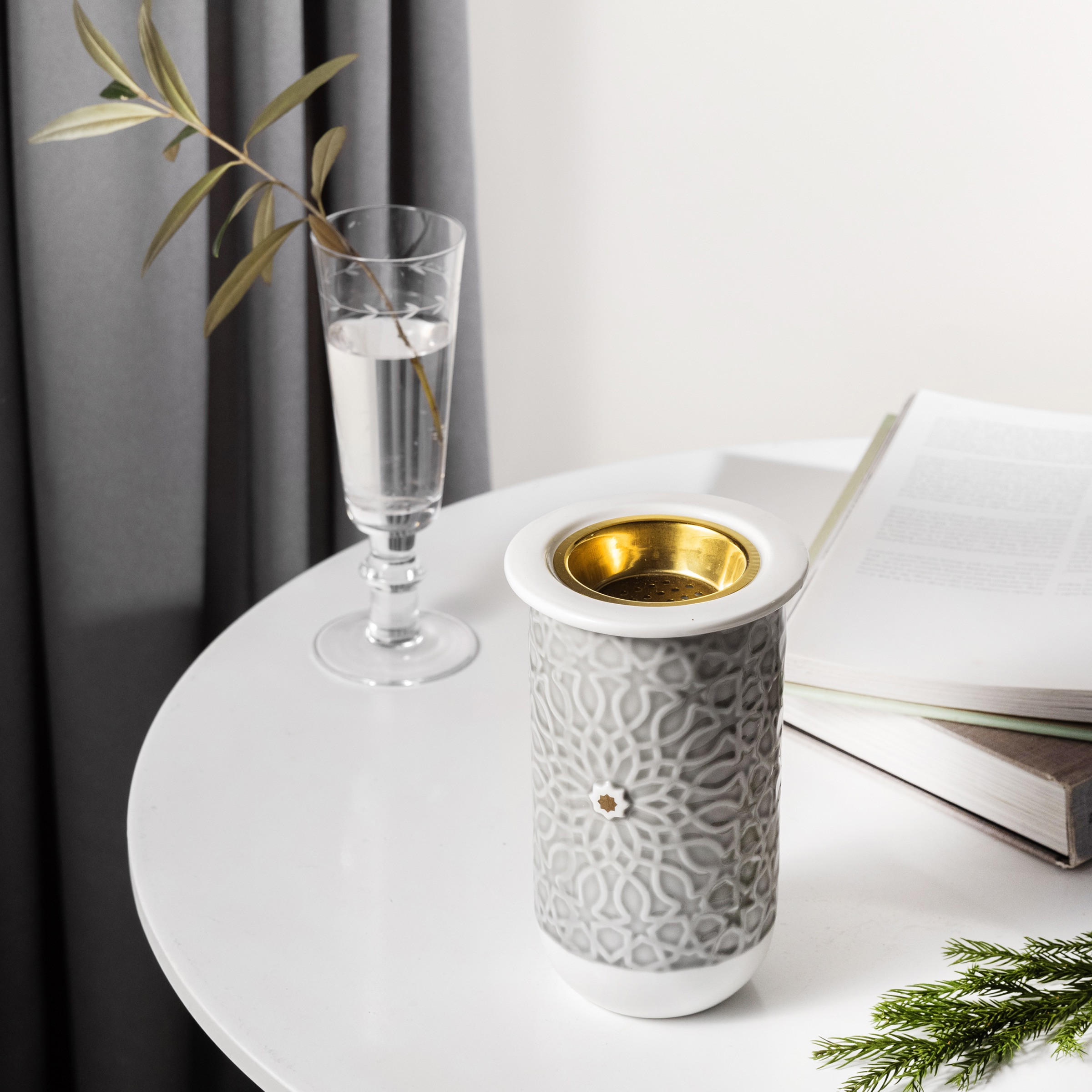 Otantik Asalah Porcelain Decorative Incense Burner - 21x12x11 cms-household-homefragrance-burners-image-1