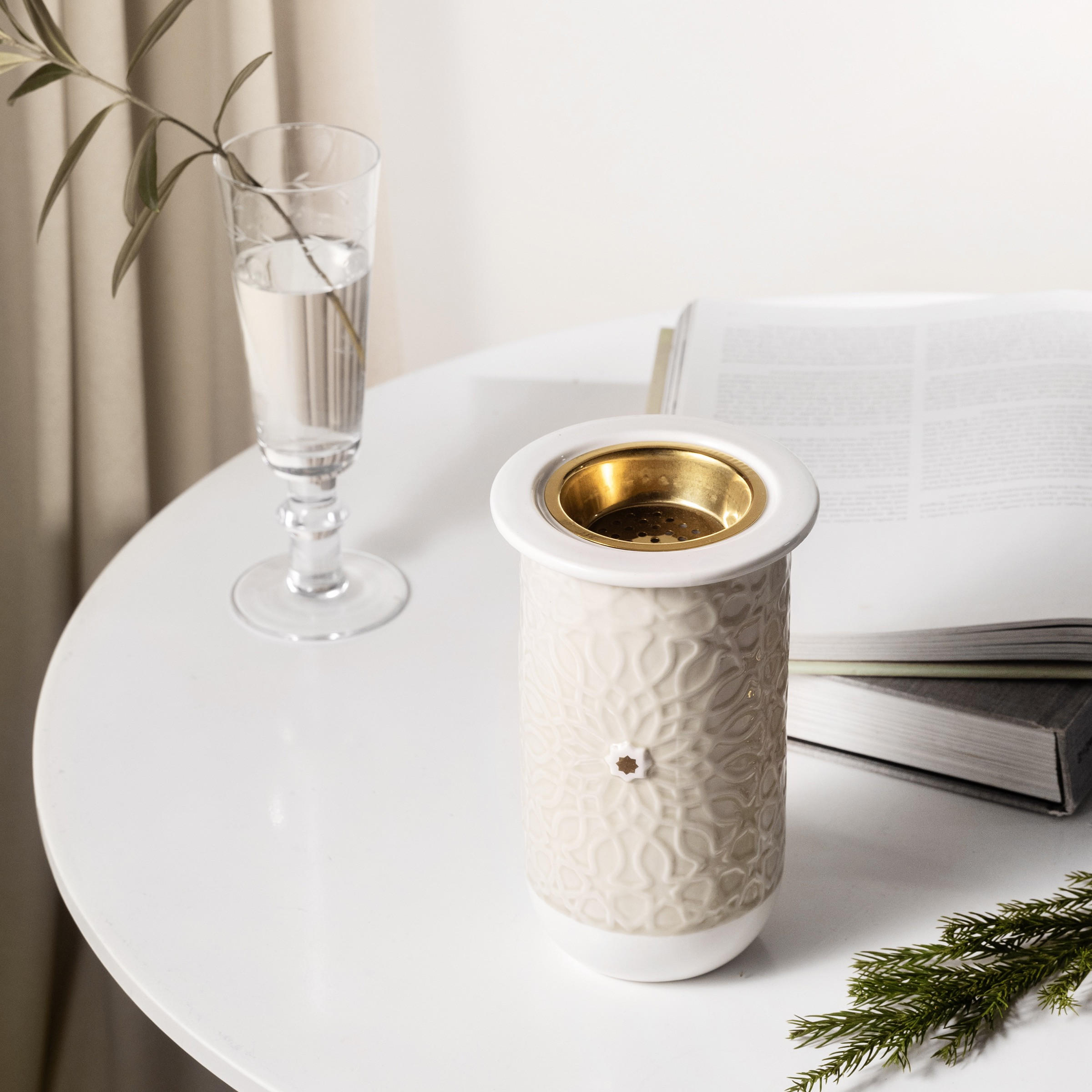 Otantik Asalah Porcelain Decorative Incense Burner - 11x21x20 cms-household-homefragrance-burners-image-1