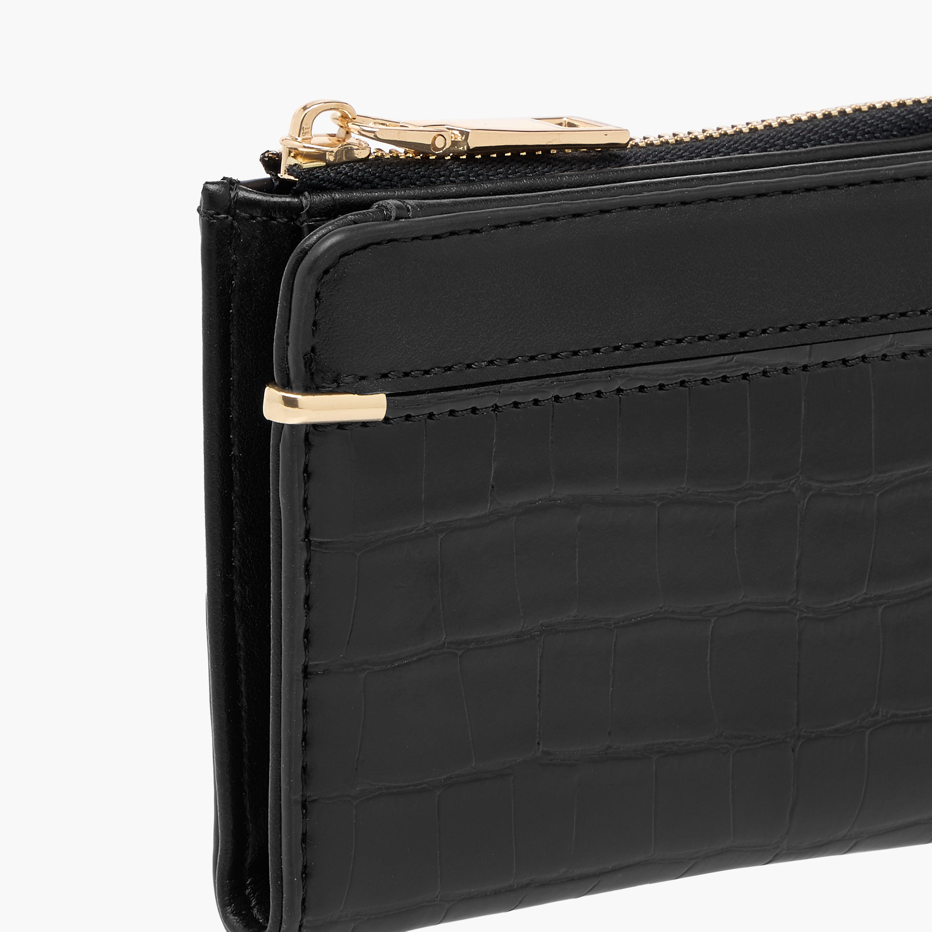 محفظة بارزة الملمس بطية ثنائية مع سحاب إغلاق من ساشا-women-bagsandwallets-wallets-image-3