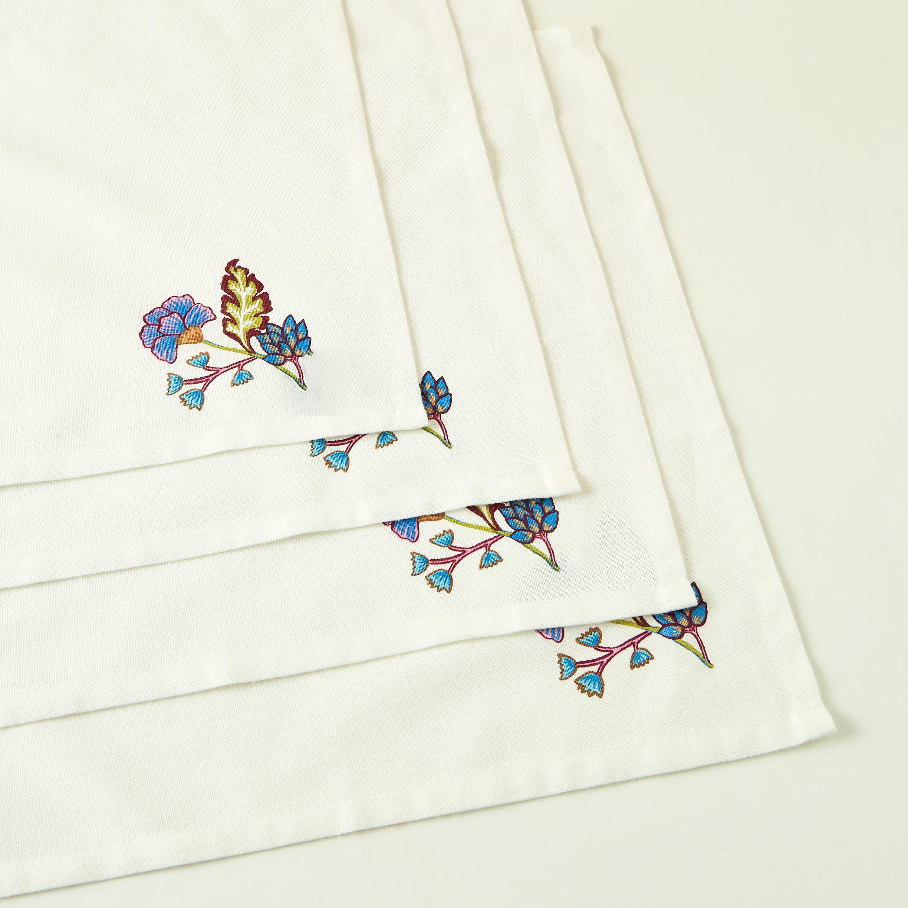 Summer Flower 4-Piece Cotton Napkin Set - 42x42 cms-household-dining-tablelinen-napkinsandaccessories-image-2