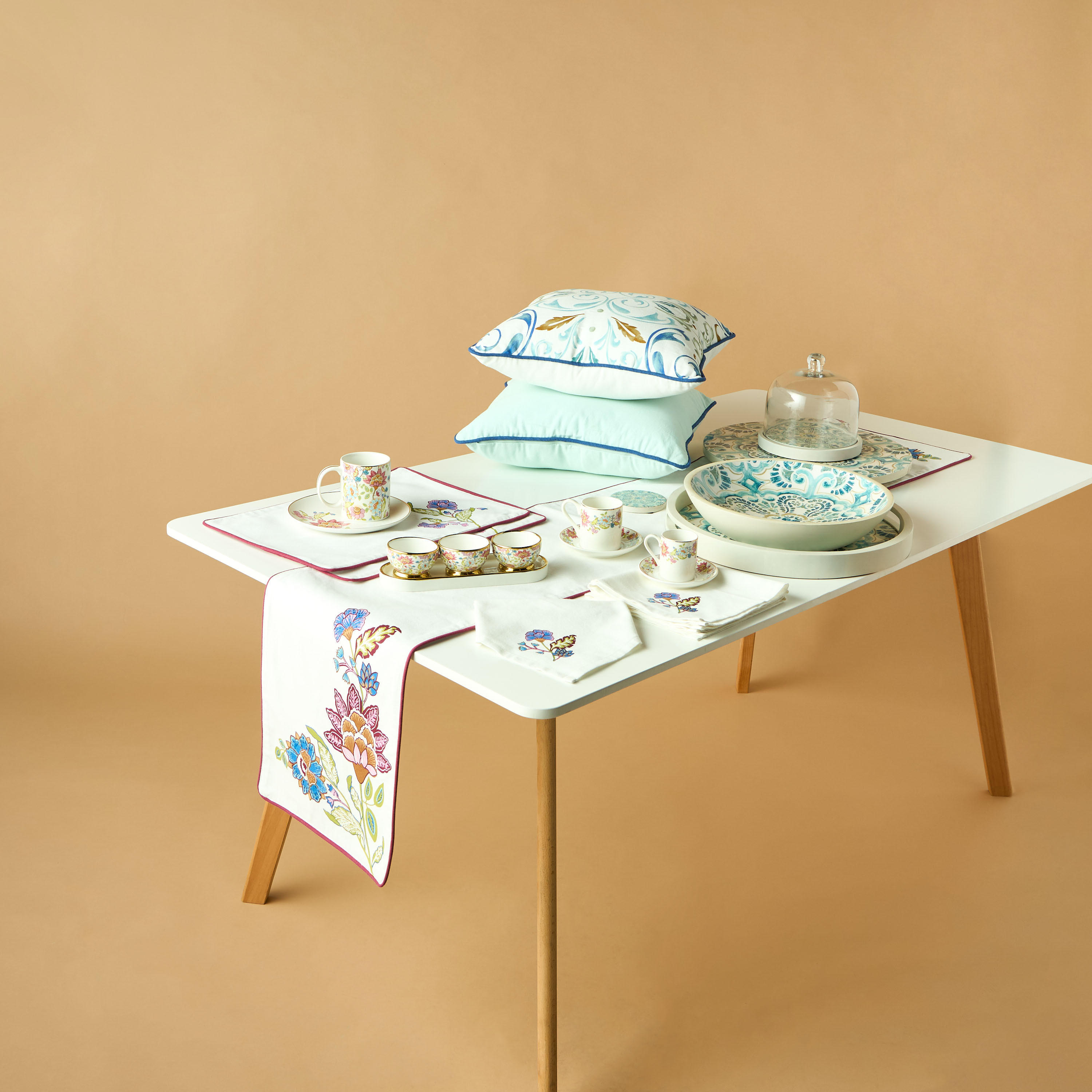 Summer Flower 4-Piece Cotton Napkin Set - 42x42 cms-household-dining-tablelinen-napkinsandaccessories-image-5