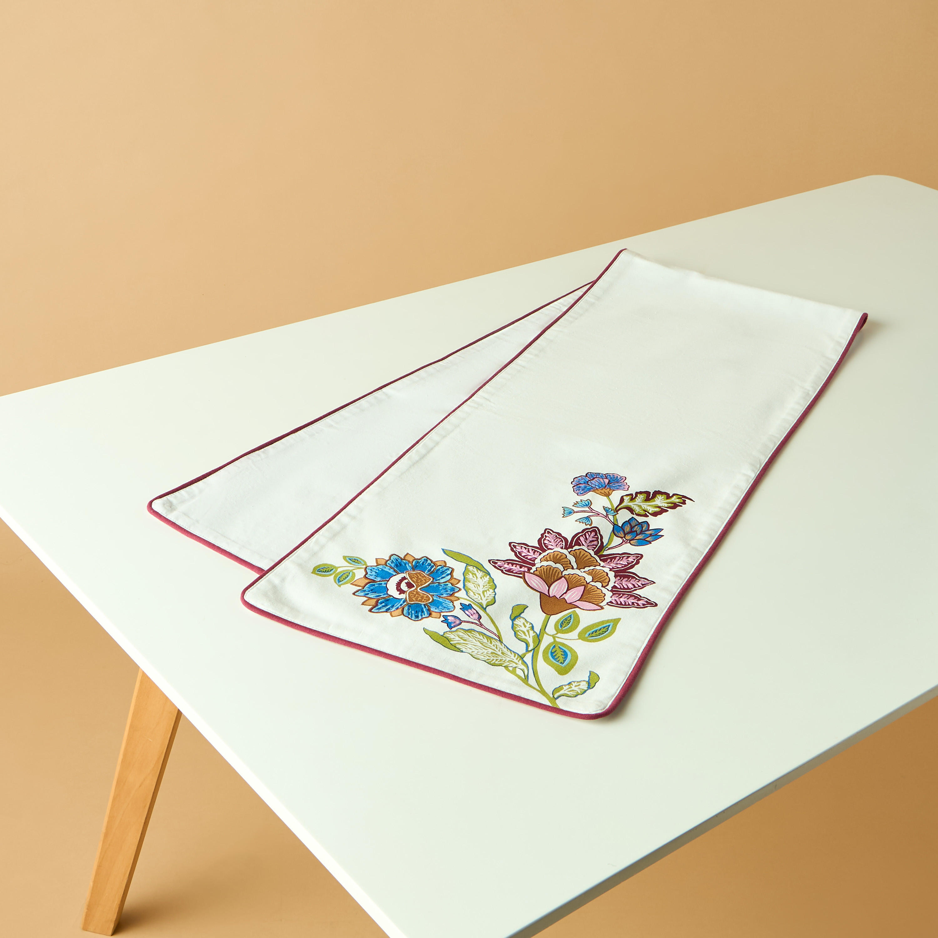 Summer Flower Embroidered Table Runner-household-dining-tablelinen-runnersandtablecovers-image-3
