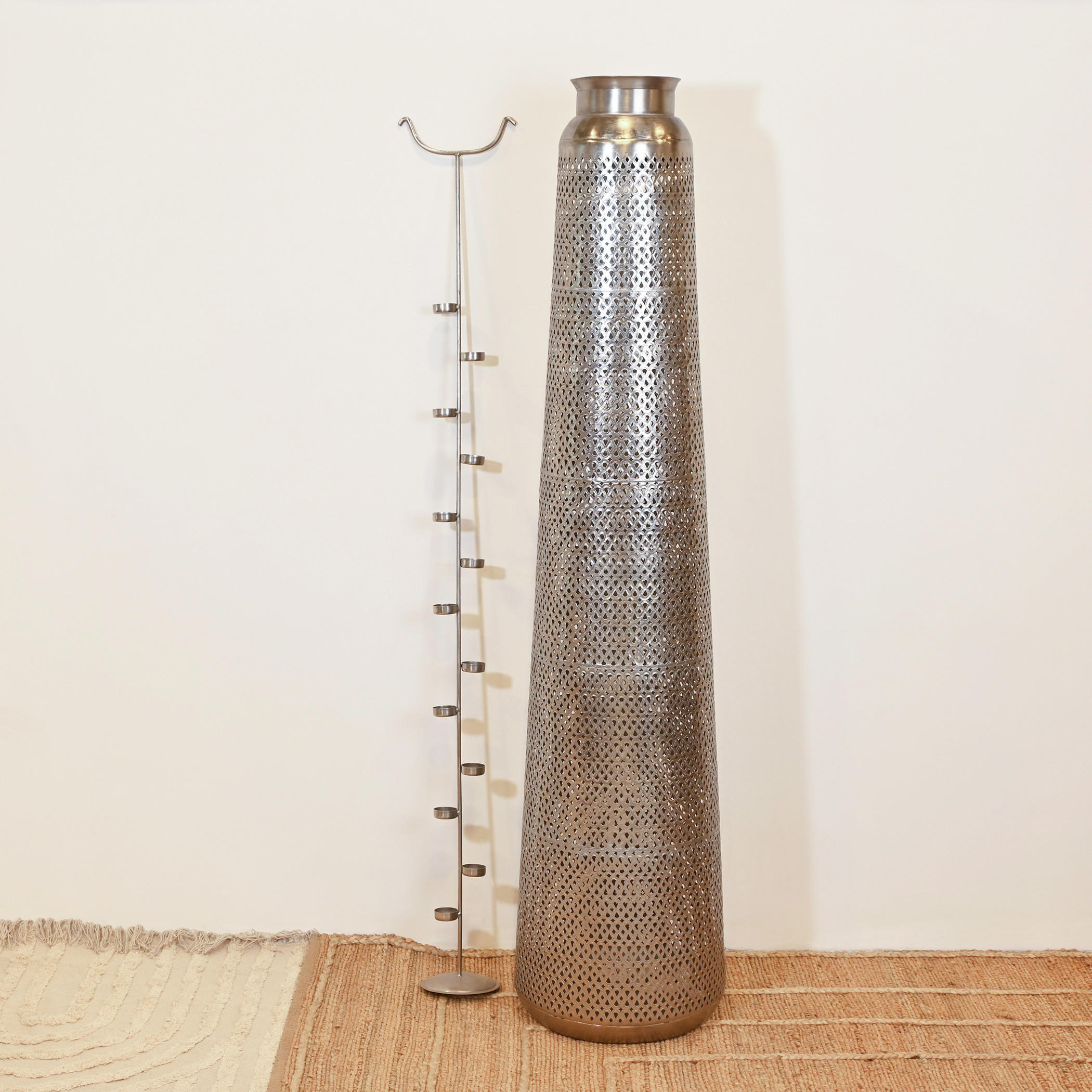 حامل شموع بتصاميم مفرغة من لايف ستايل - 163 سم-household-decor-candleholdersandlanterns-image-2