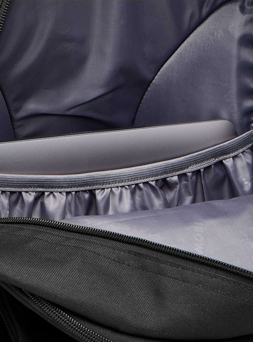 شنطة ظهر سادة بحمّالات قابلة للتعديل وسحاب إغلاق من جي وورلد - 27x38x13 سم-school-bagsandbackpacks-backpacks-image-10